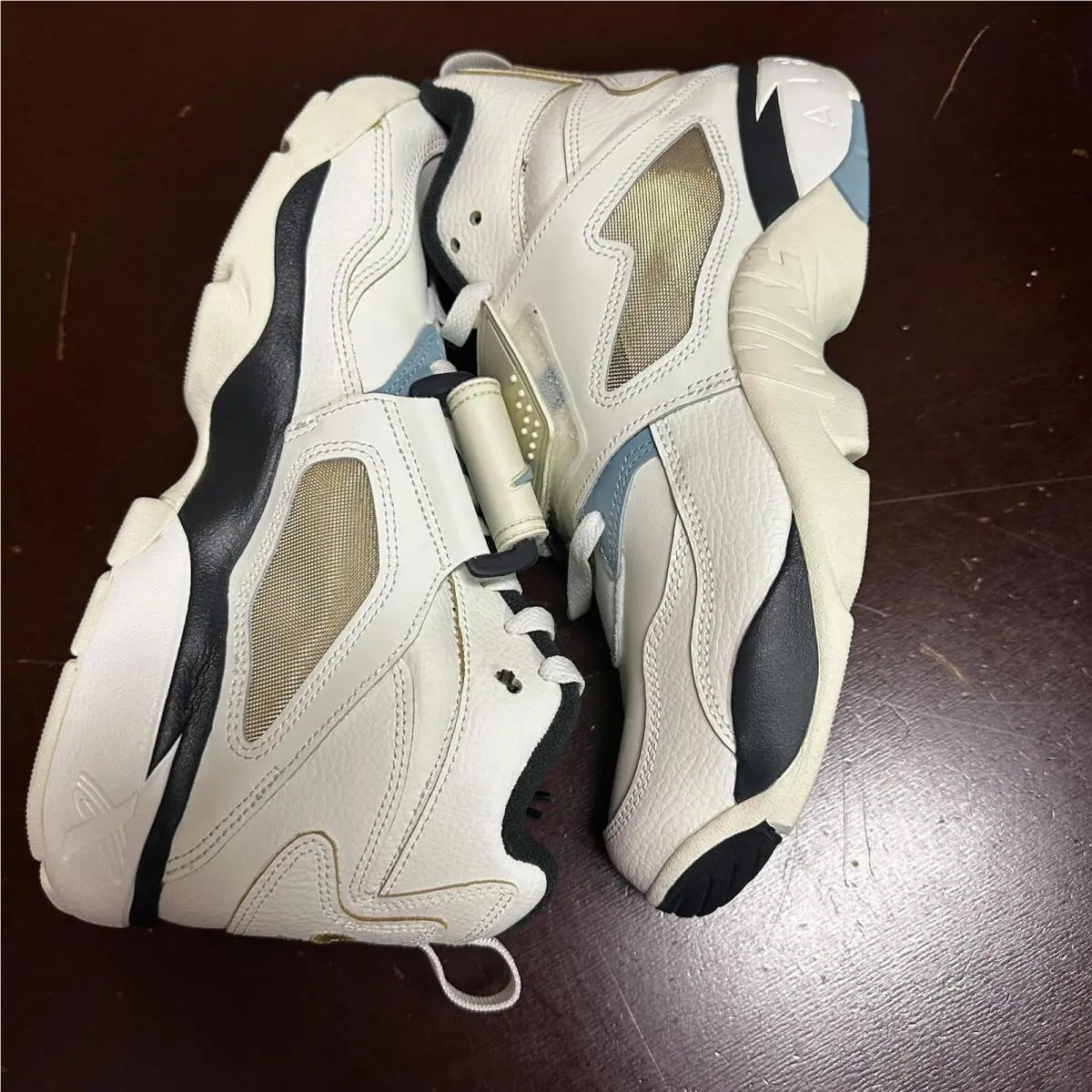 Nike shoes - Beige 1