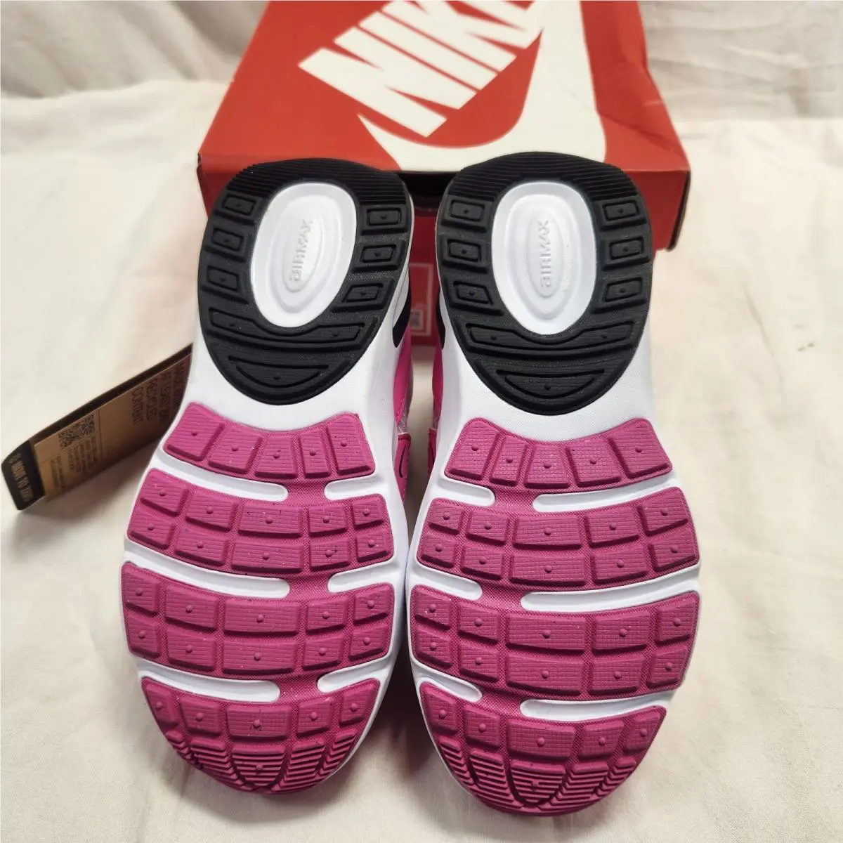 Nike shoes - Athleisure - Athleisure - White/Pink 3