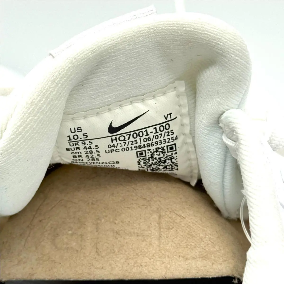 Nike shoes - Nike Vomero 18 GTX - Vomero GTX - HQ7001-100 - White (UPC: 198486933254) 4