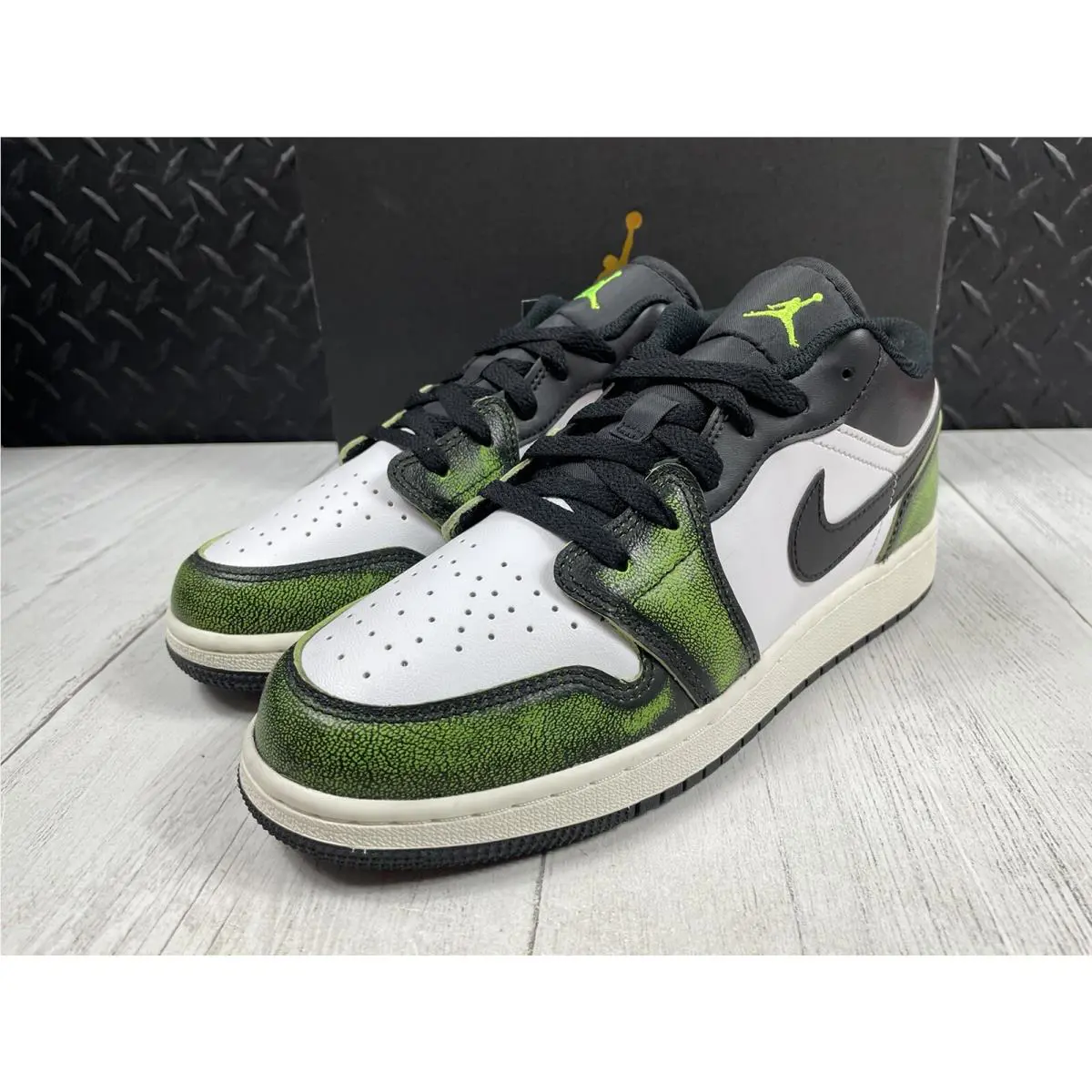 Nike shoes - Air Jordan 1 - Air - DO8244-003 - Green (UPC: 0196148835229) 3