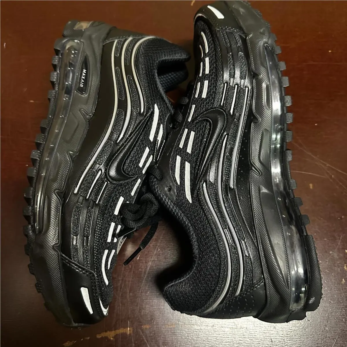 Nike shoes - Black 1