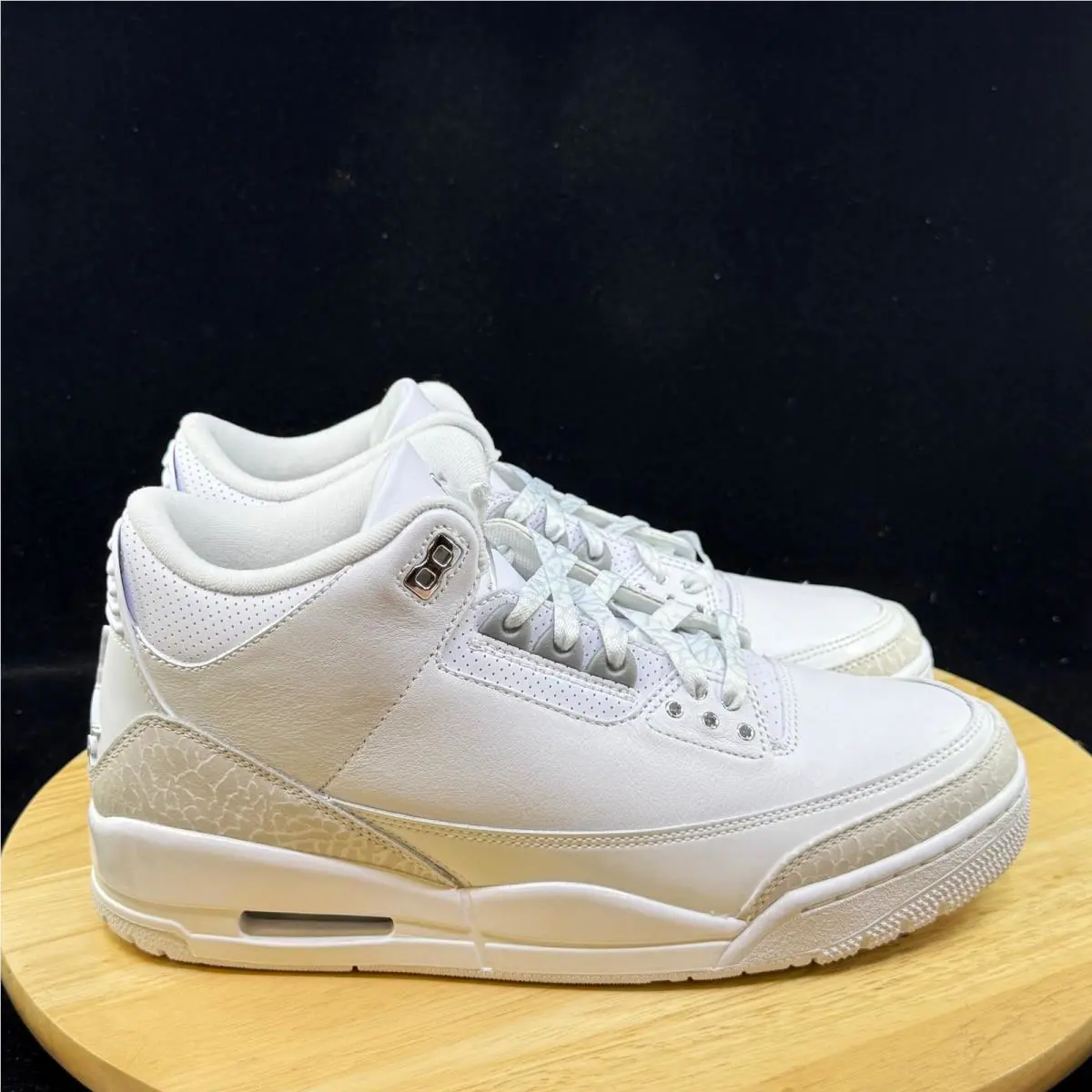 Nike shoes - White 3