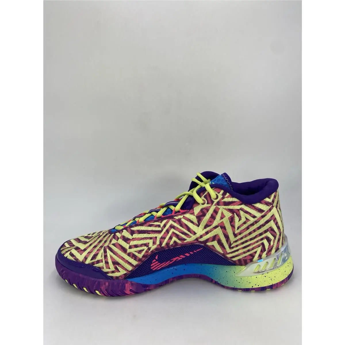 Nike shoes - Nike LBJ NXXT - LBJ NXXT - IB1272-500 - Viotech/Hyper Pink (UPC: 197860559745) 1