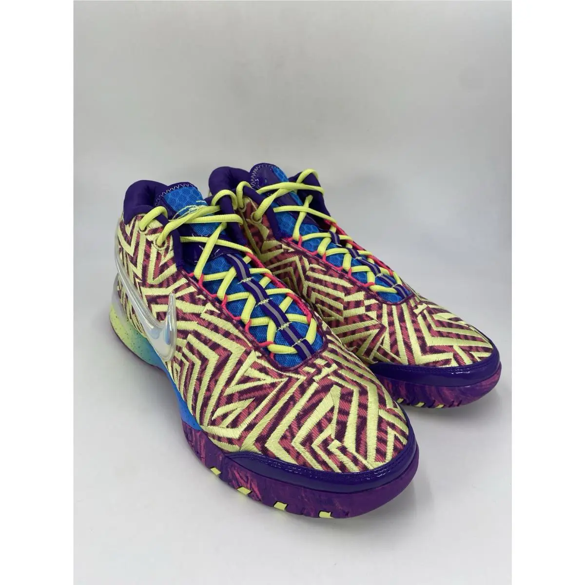 Nike shoes - Nike LBJ NXXT - LBJ NXXT - IB1272-500 - Viotech/Hyper Pink (UPC: 197860559745) 3