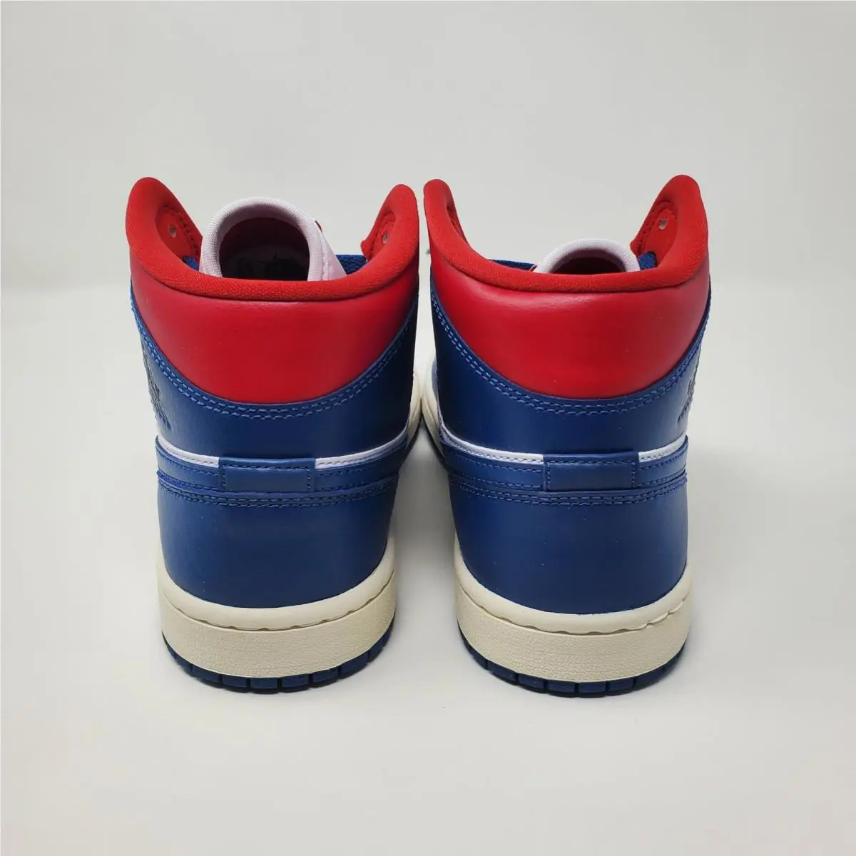 Nike shoes - Air Jordan 1 Mid Retro - BQ6472-146 - Blue 1