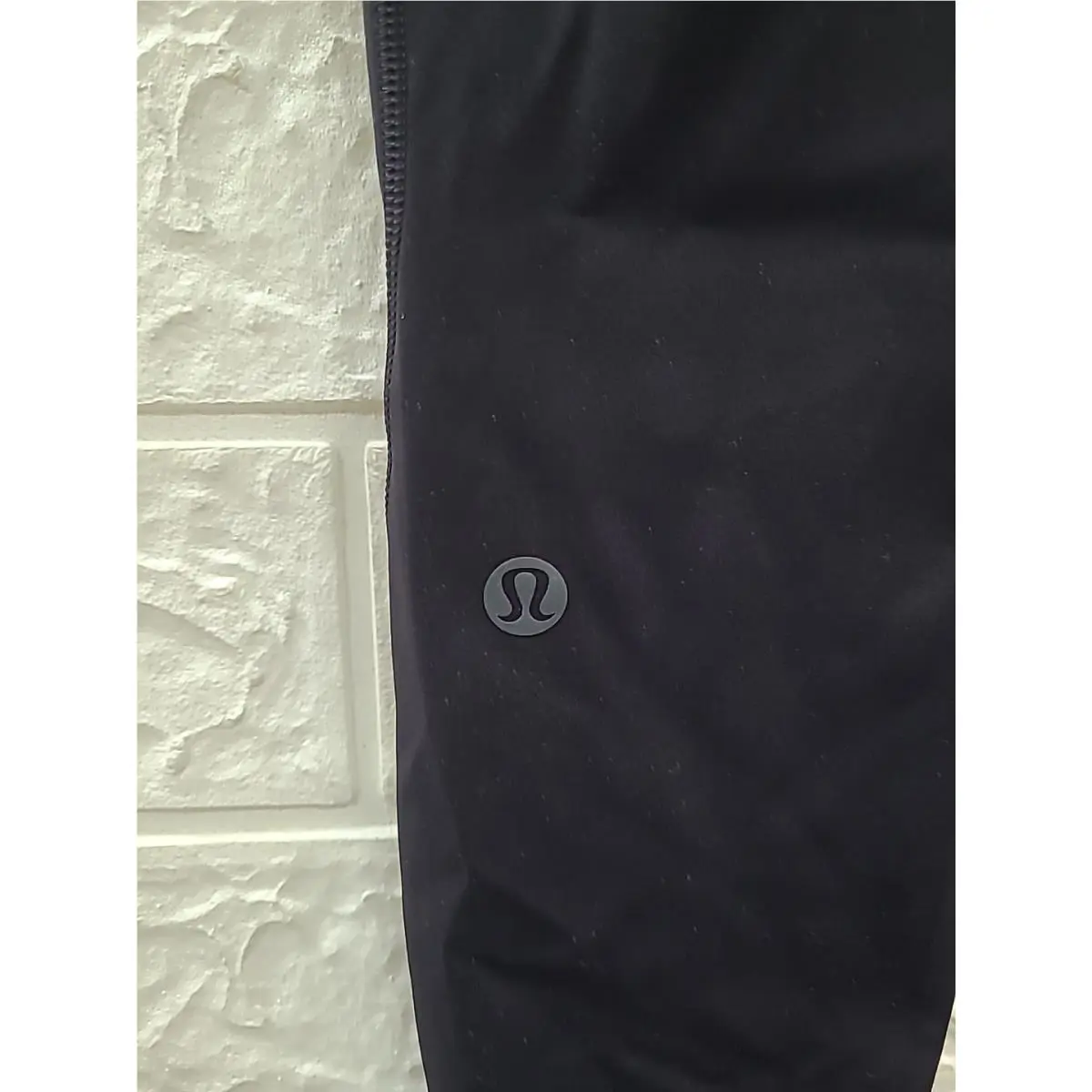 Lululemon clothing - Black 2