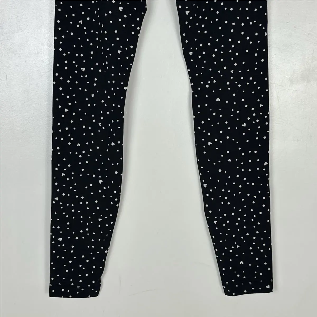 Lululemon clothing - Heart Scatter Dot Print White Black 7