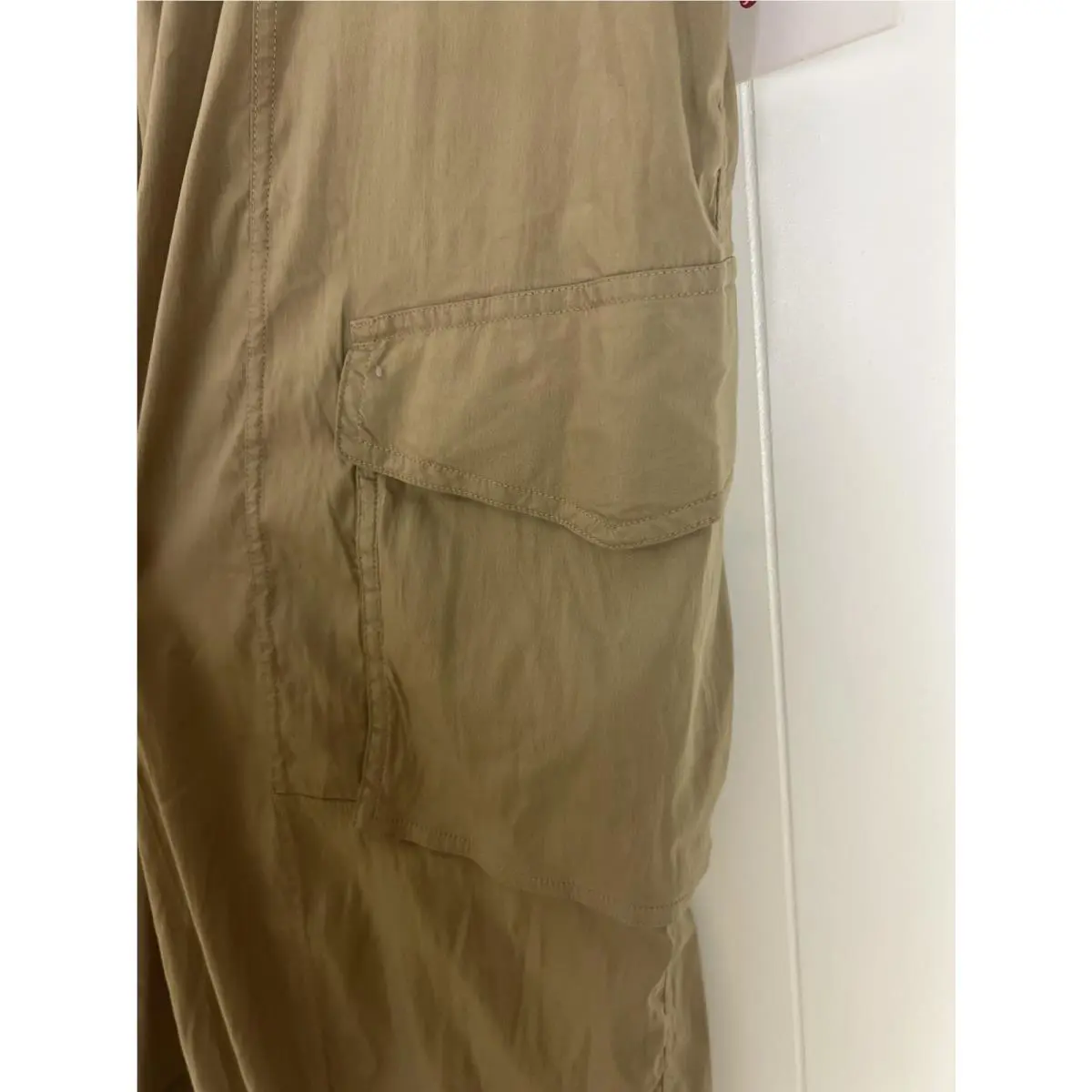 Lululemon clothing - Beige 3