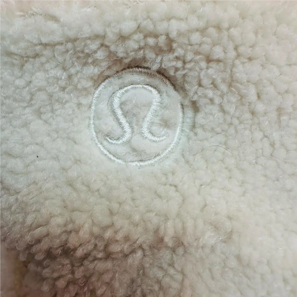 Lululemon clothing - Cream 10