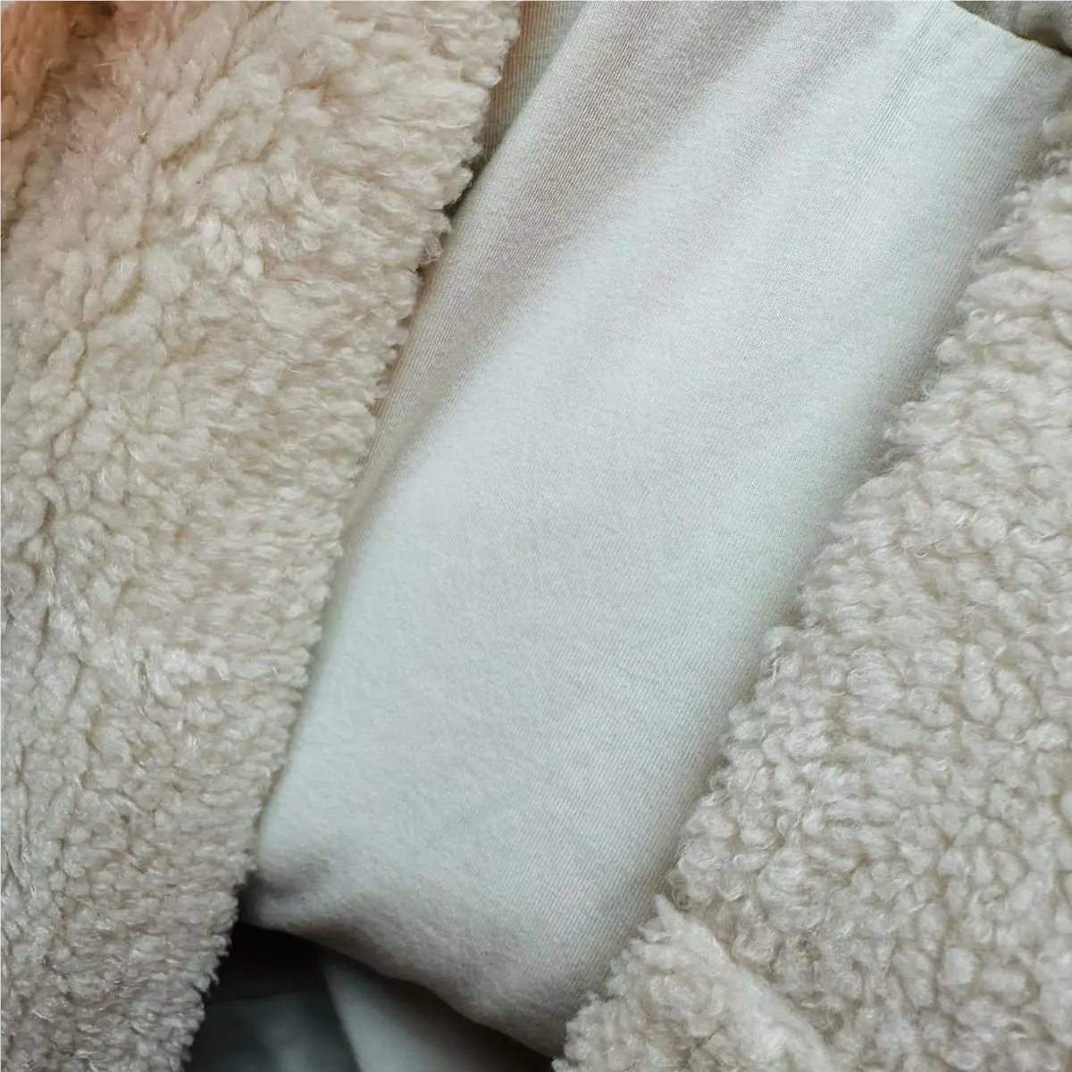 Lululemon clothing - Cream 7