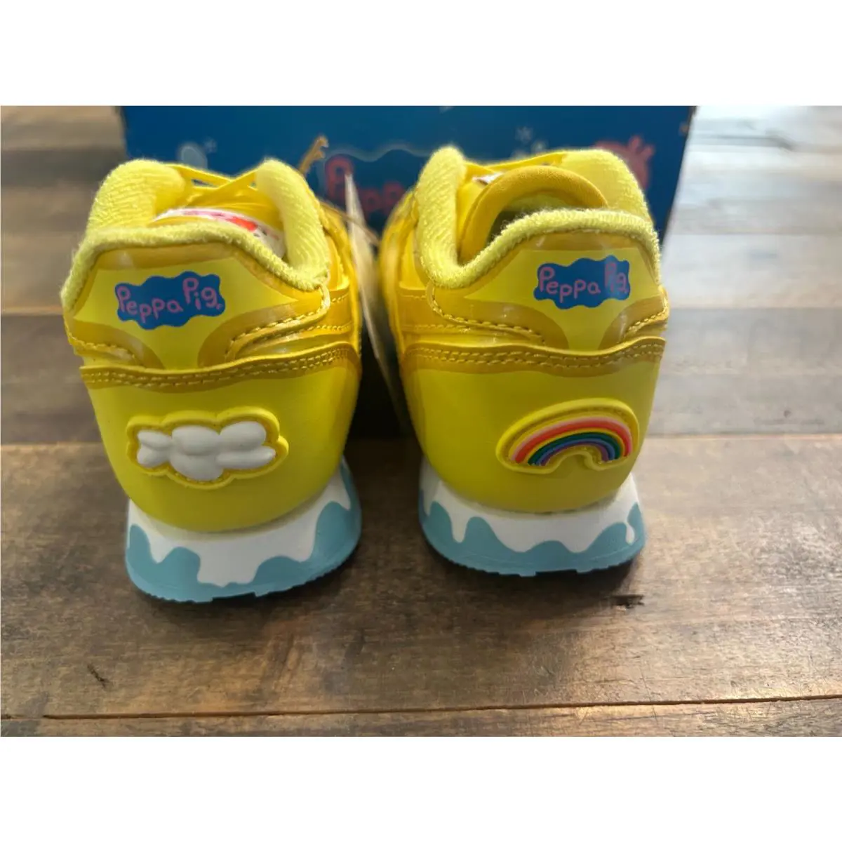 Reebok shoes - Yellow (UPC: 194823693584) 8