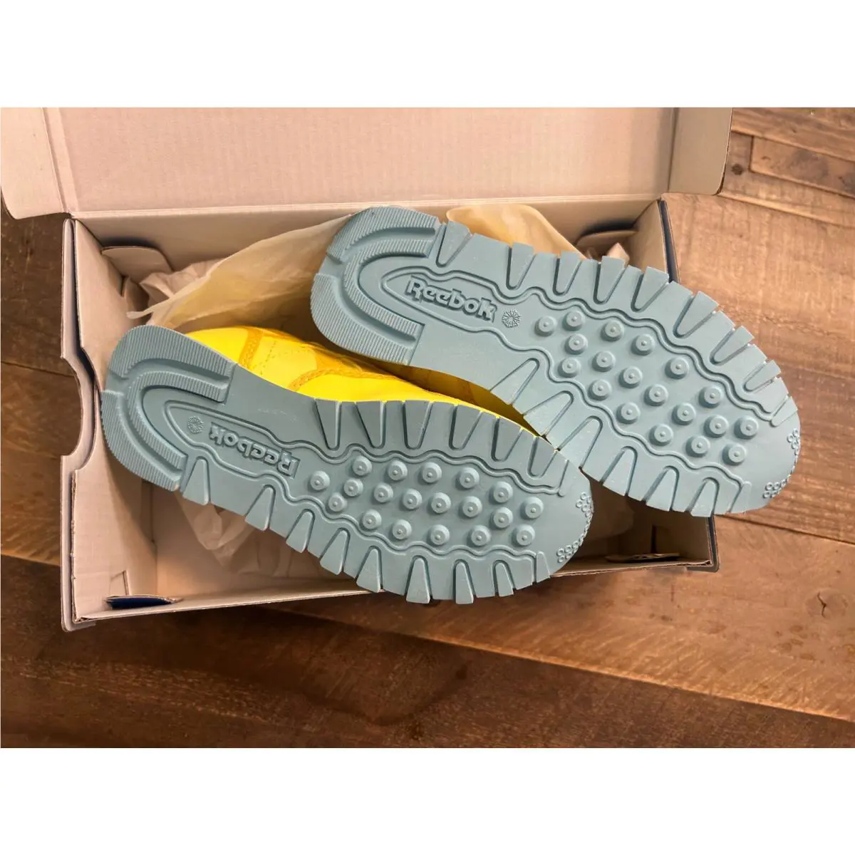 Reebok shoes - Yellow (UPC: 194823693584) 10
