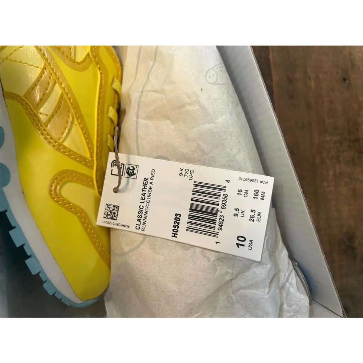 Reebok shoes - Yellow (UPC: 194823693584) 11