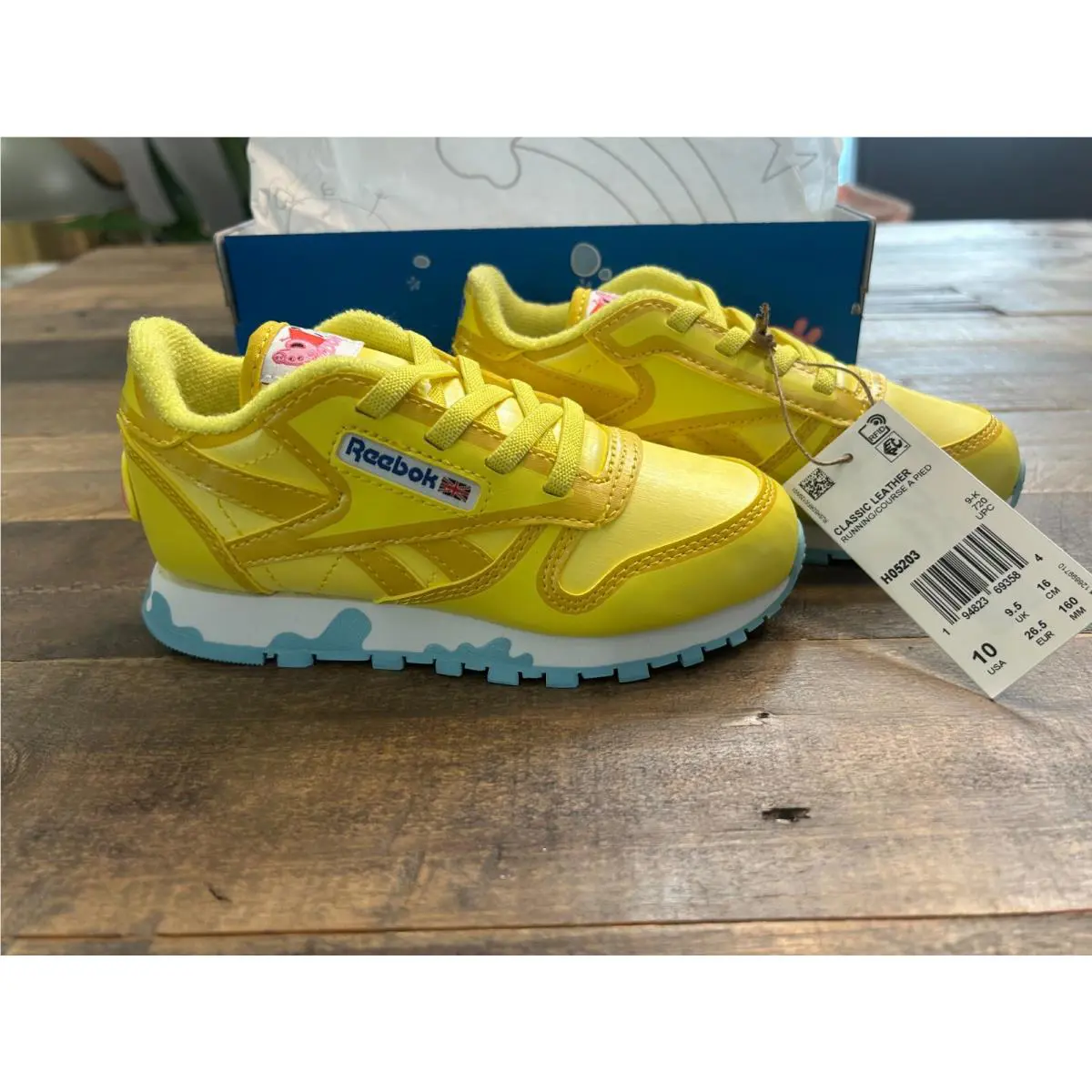 Reebok shoes - Yellow (UPC: 194823693584) 6