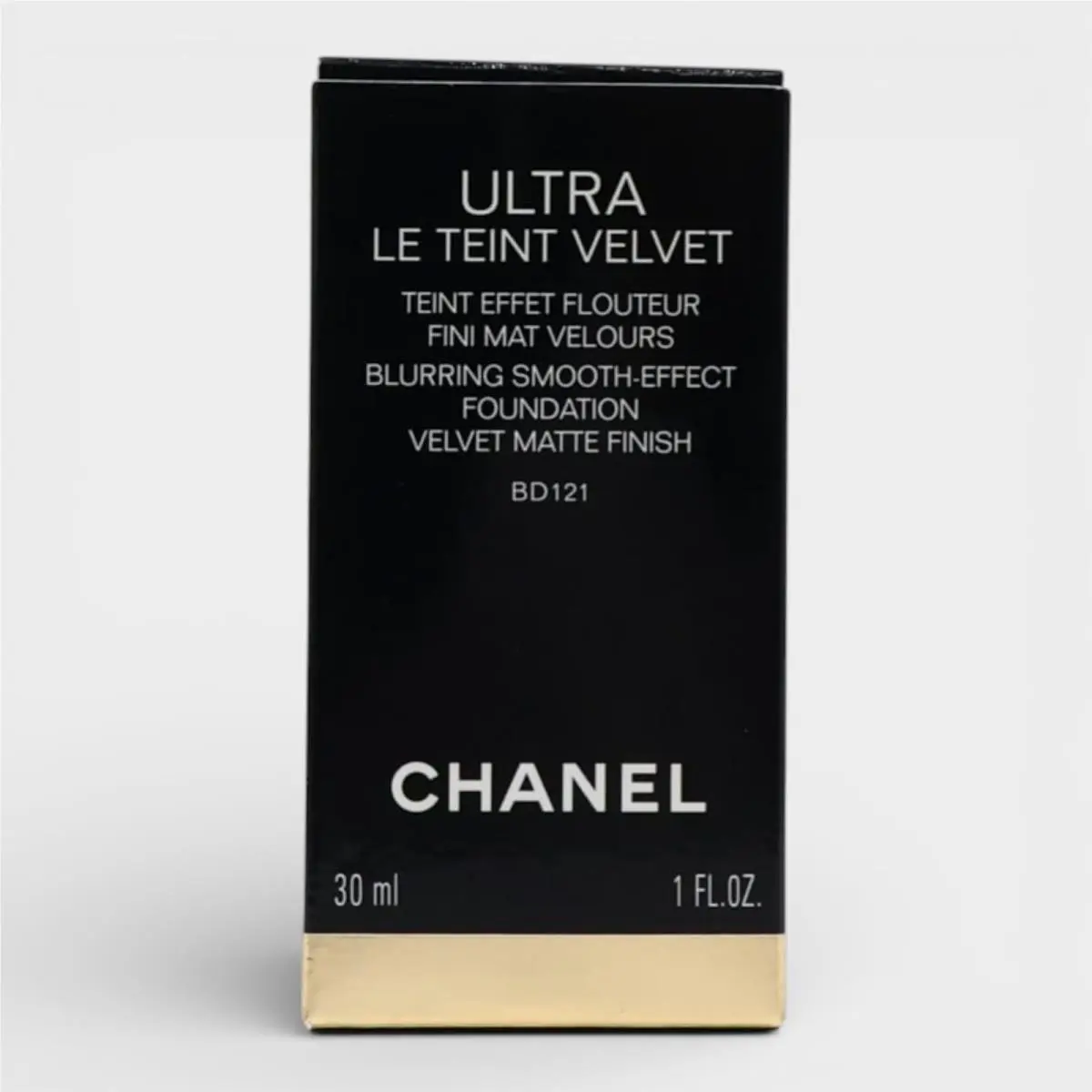 Chanel Ultra Le Teint Velvet Matte Blurring Ultra Smooth Spf 15 Foundation BD121
