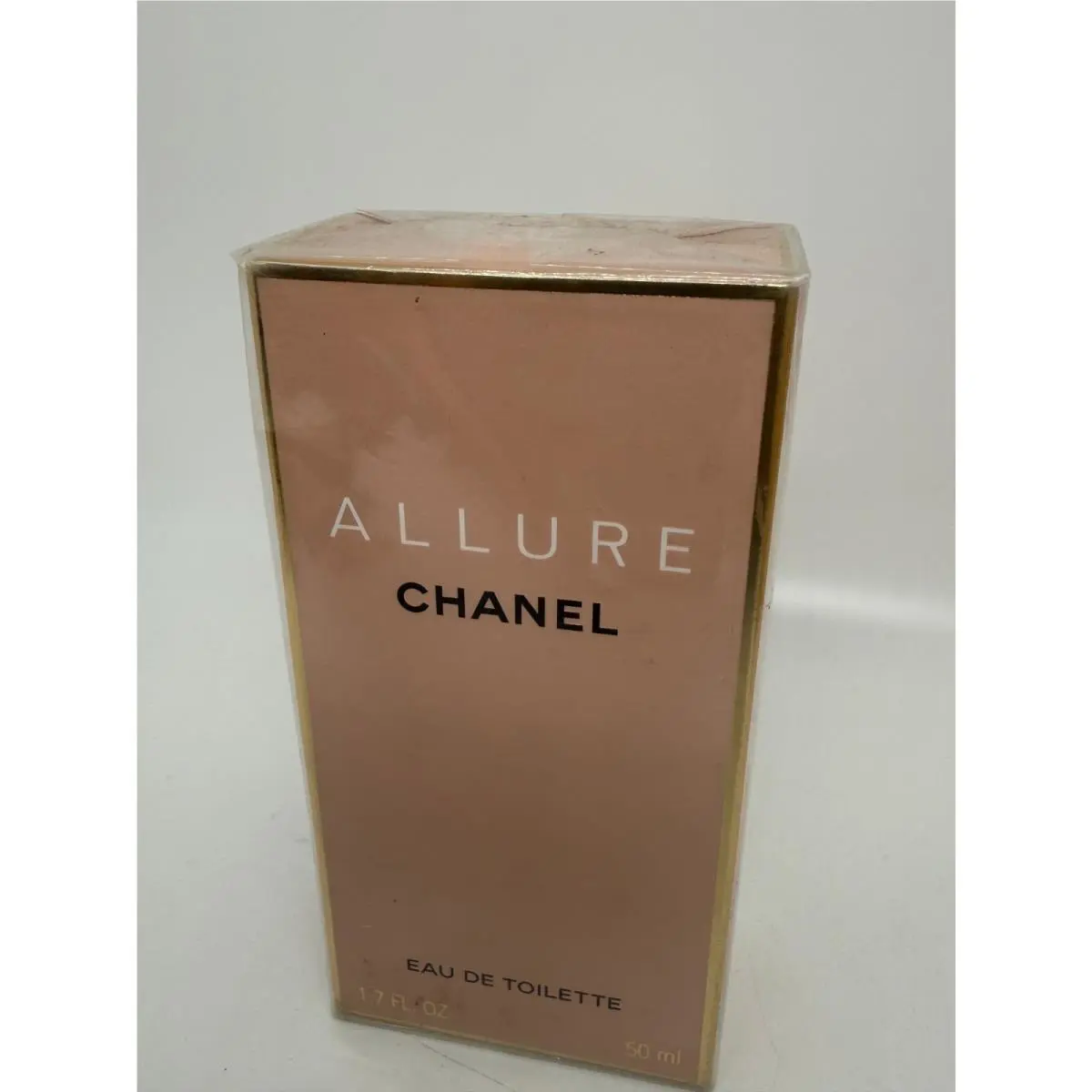 Allure by Chanel 1.7 FL oz / 50 ML Eau De Toilette Splash / Pour In Box