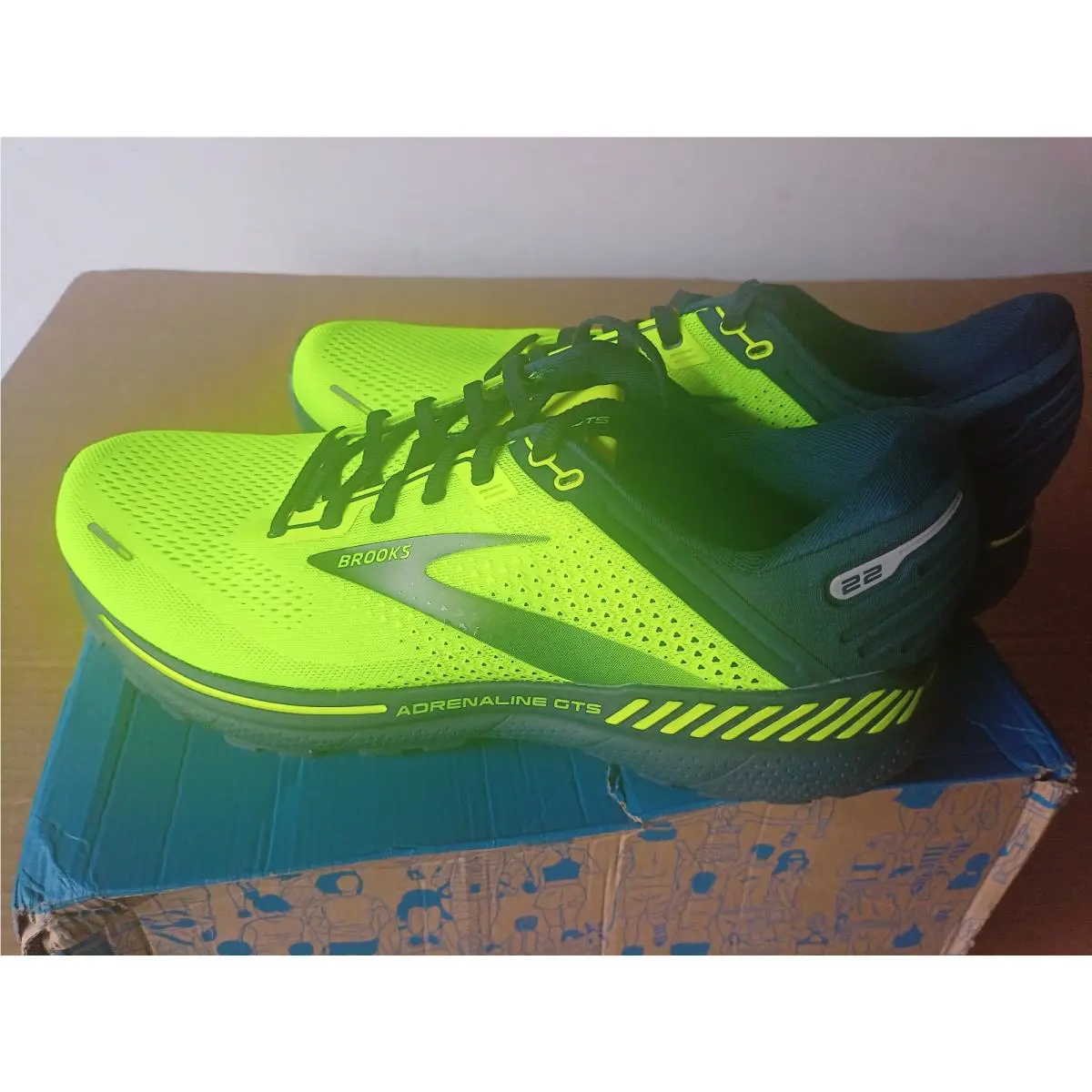 Brooks shoes - Adrenaline GTS 22 - Adrenaline GTS - 1103661D736 - Green 2