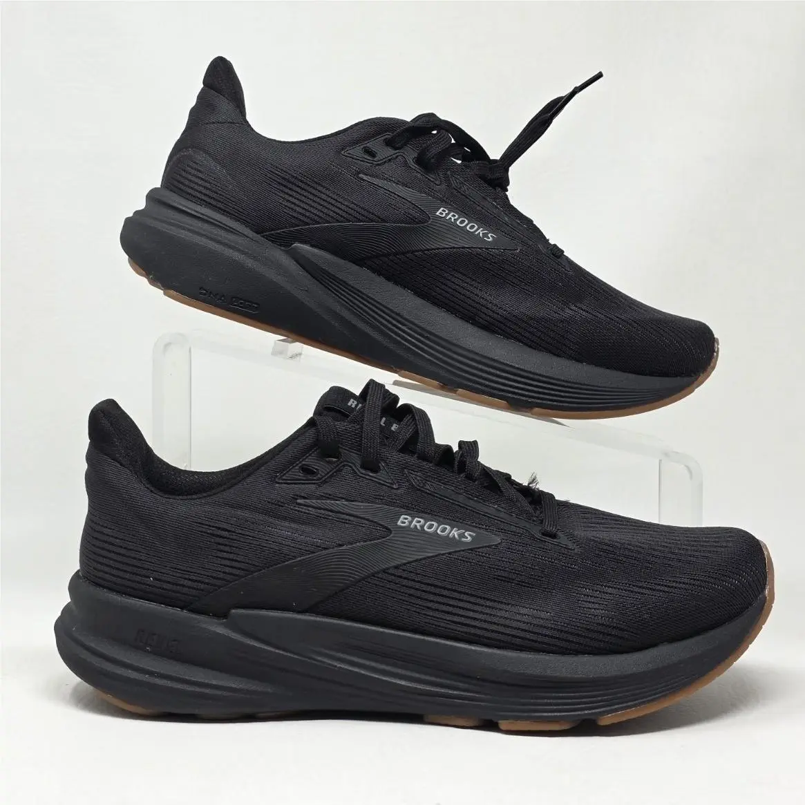Brooks shoes - Brooks Revel 8 - Revel - 120456-1B-072 - Black 0