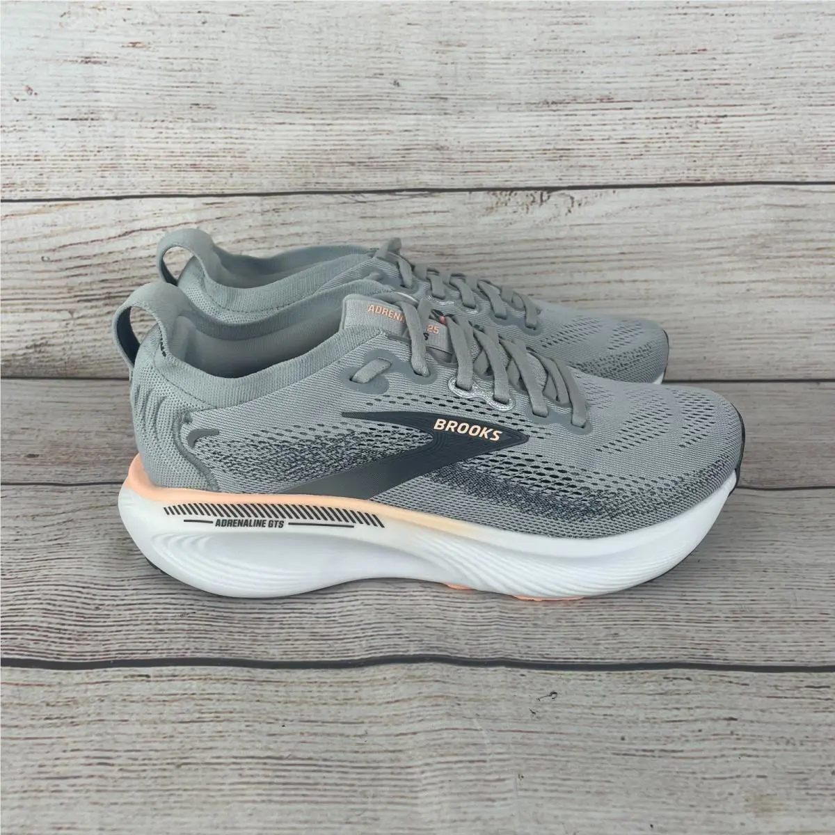 Brooks shoes - Gray (UPC: 195394665949) 2