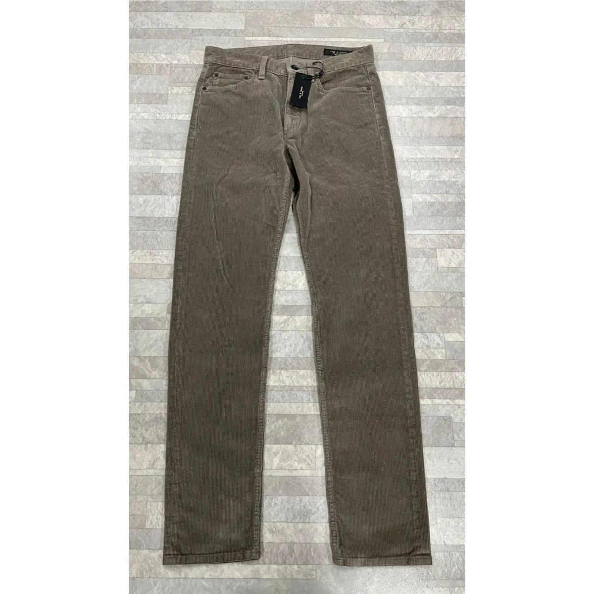 Rag Bone Fit 2 Corduroy Pant In Brown Size: 29