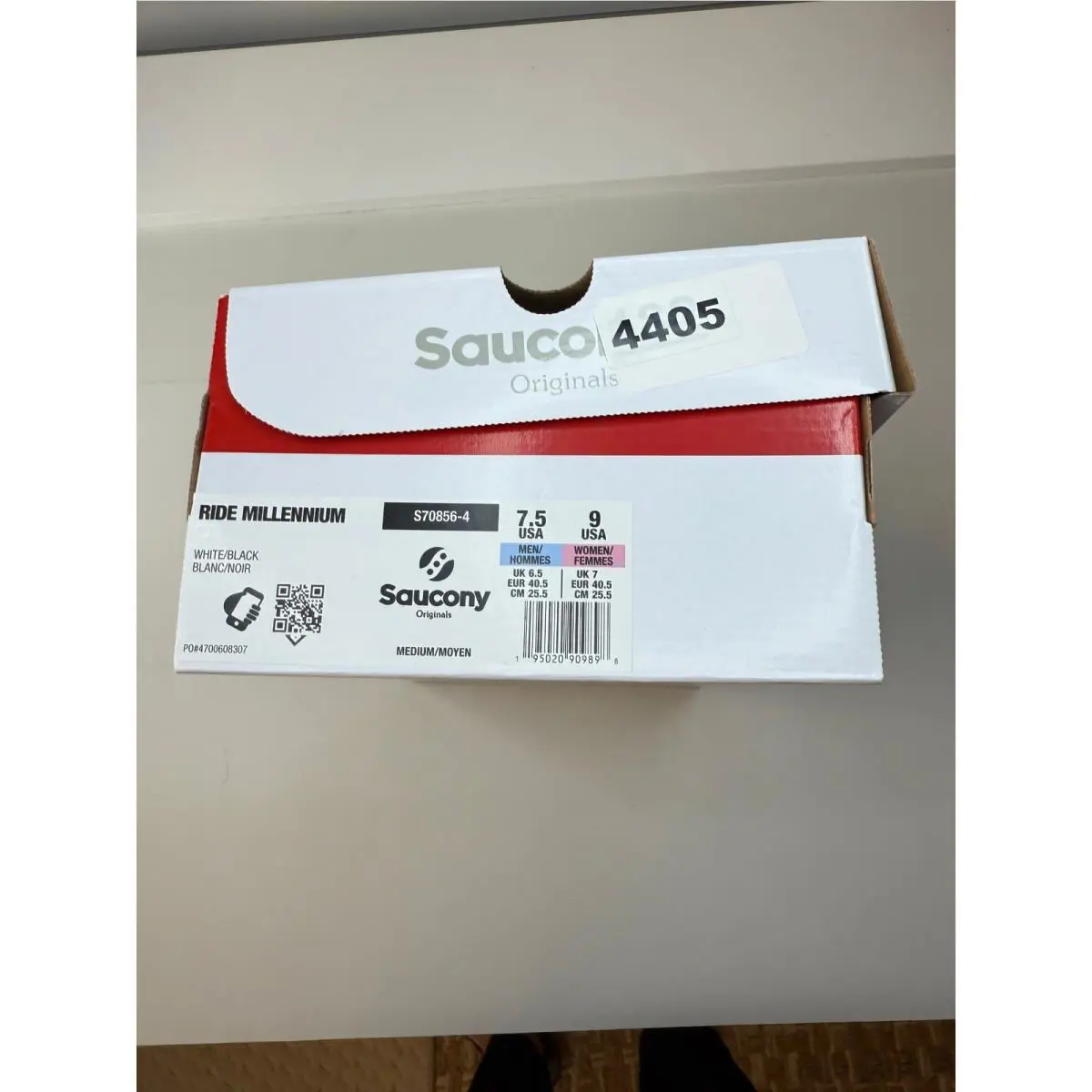 Saucony shoes - White 7