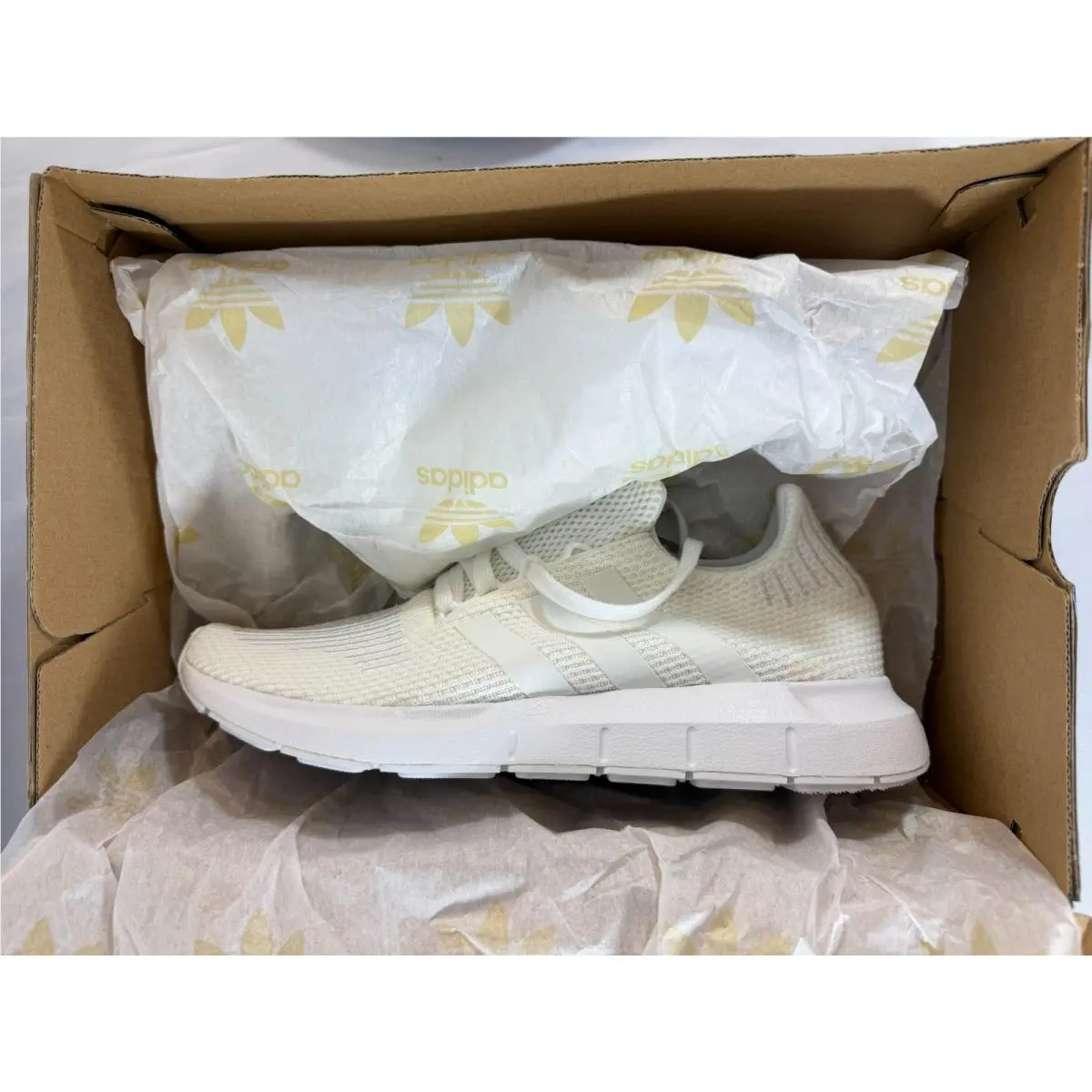 Adidas shoes - adidas Swift Run - Swift Run - B37725 - White 10