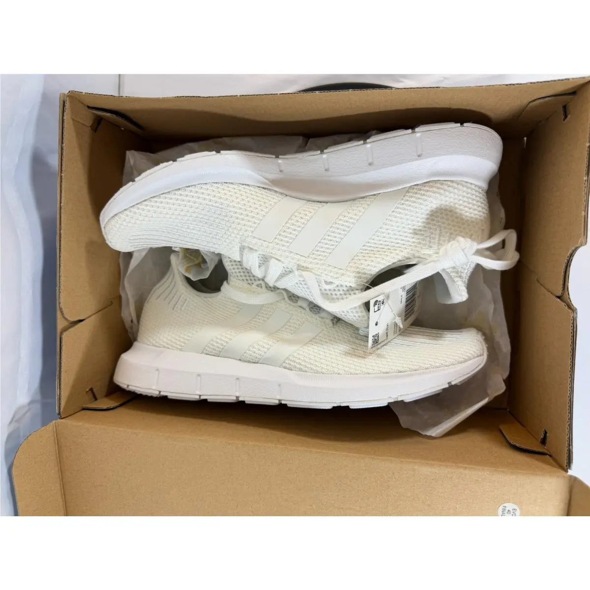 Adidas shoes - adidas Swift Run - Swift Run - B37725 - White 3