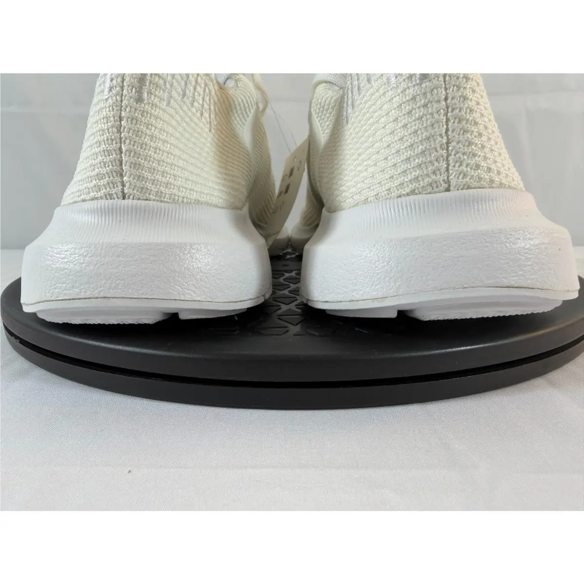 Adidas shoes - adidas Swift Run - Swift Run - B37725 - White 5