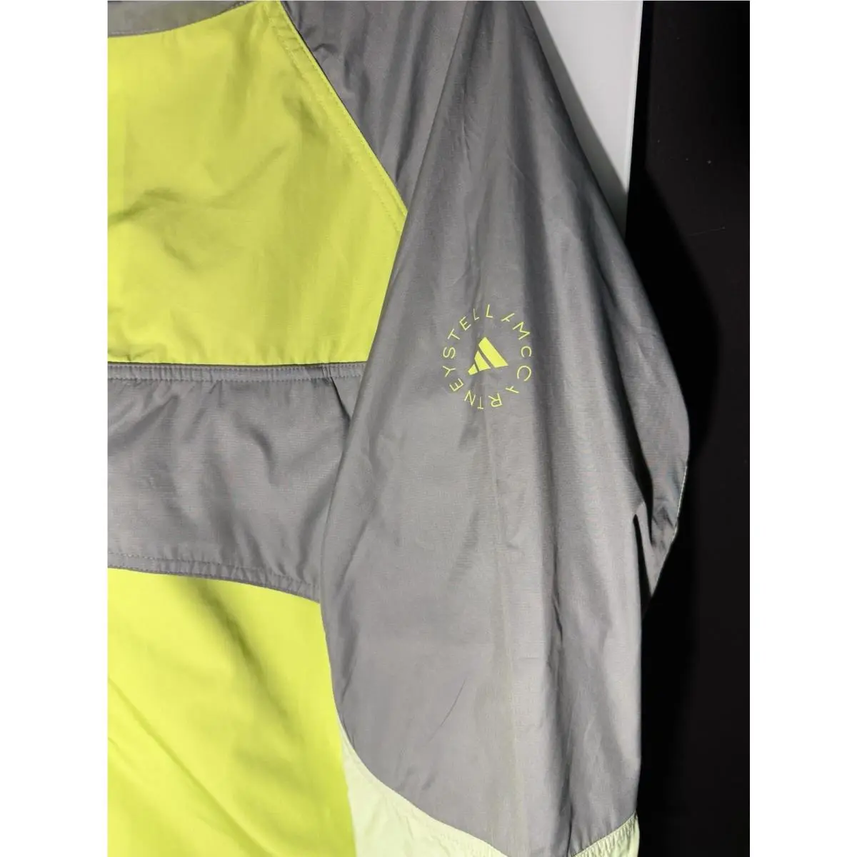Adidas clothing - ADIDAS BY STELLA MCCARTNEY TRUENATURE PULL-ON JACKET - JG1068 - Yellow 3