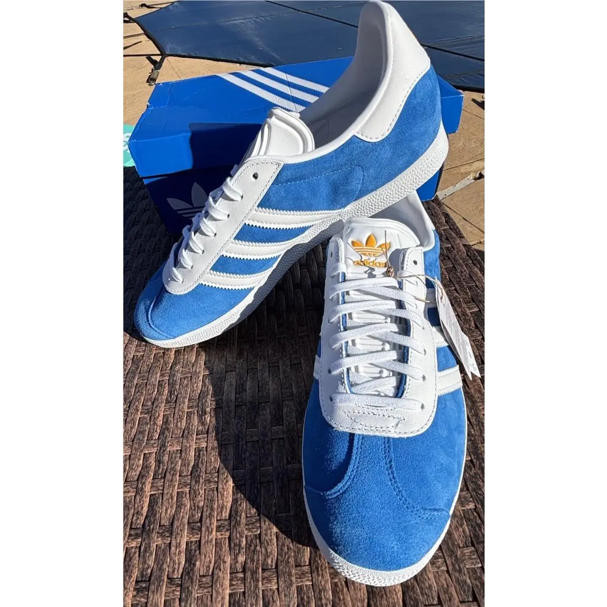 Adidas Gazelle Real Madrid Blue Bird White Soccer Sneakers JR4158 Mens 11.5