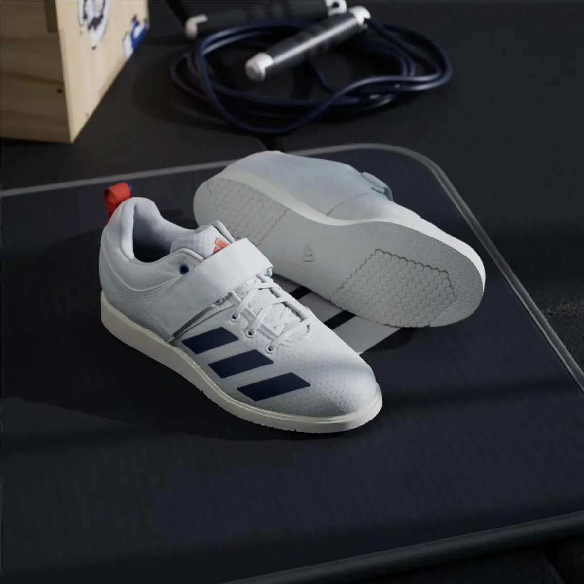 Adidas shoes - Cloud White / Dark Blue / Royal Blue 5