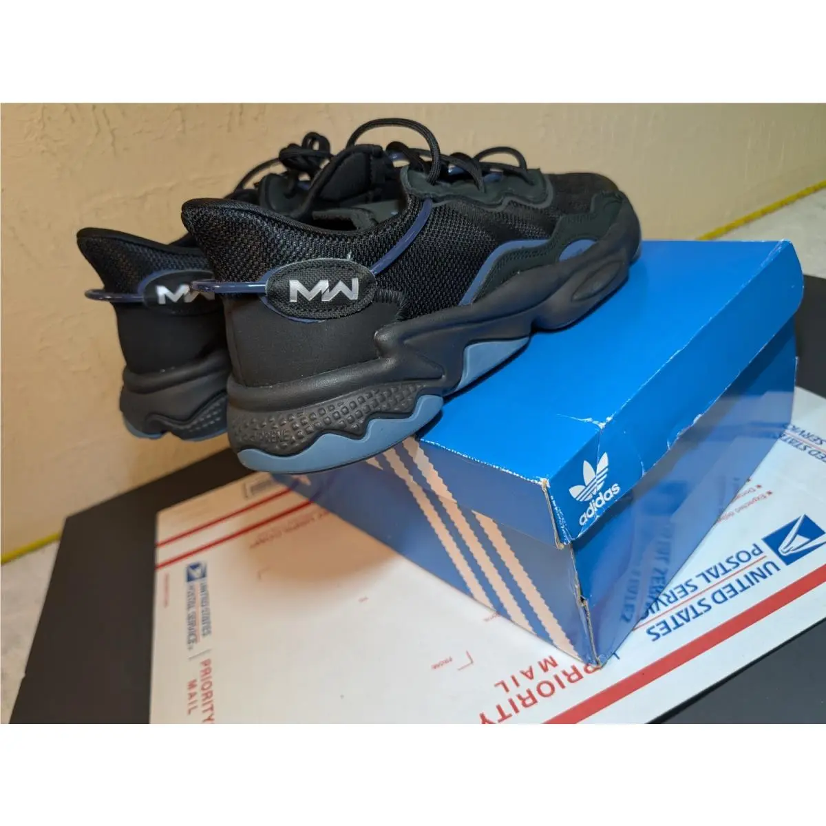 Adidas shoes - adidas Ozweego - Ozweego - FW3028 - Black 18