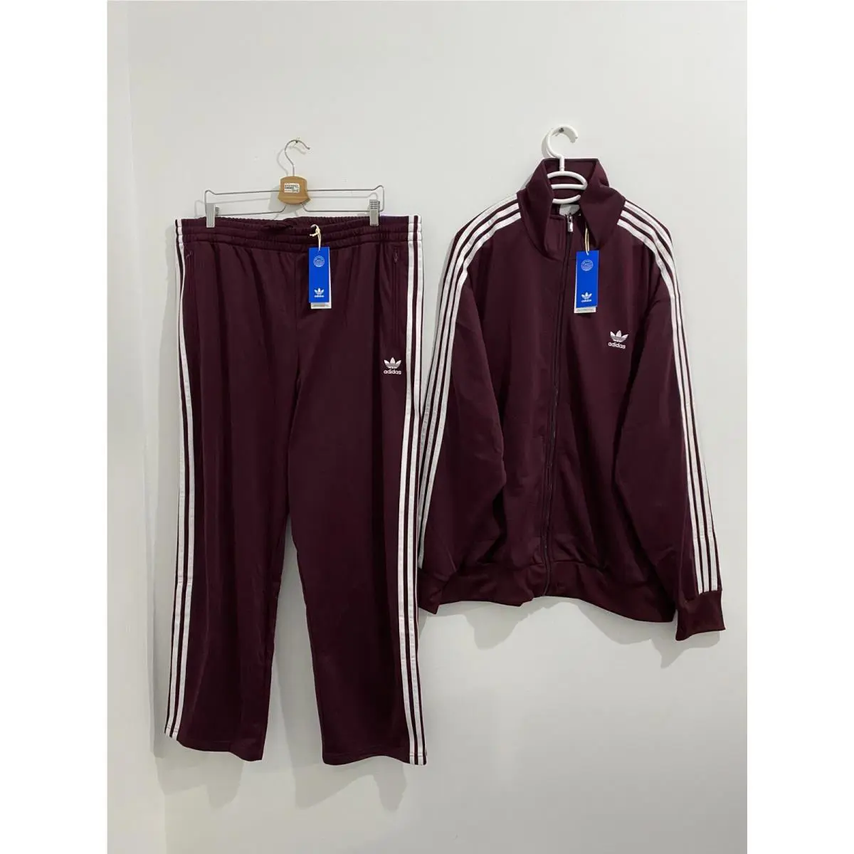 Adidas clothing - Maroon White 0