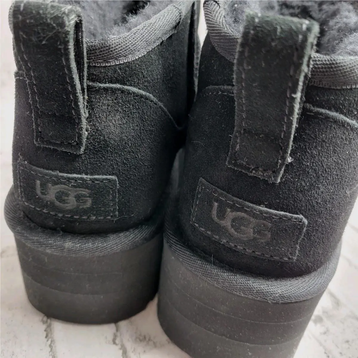 UGG shoes - UGG Classic Ultra Mini Platform - Black 1