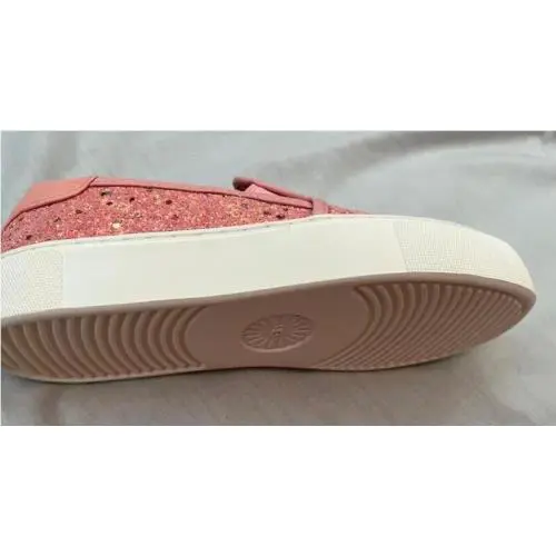 UGG shoes - Pink (UPC: 192410905560) 1