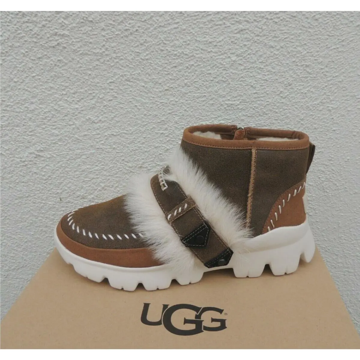 UGG shoes - UGG Fluff punk ankle boot - Chestnut Bomber (UPC: 192410400430) 0