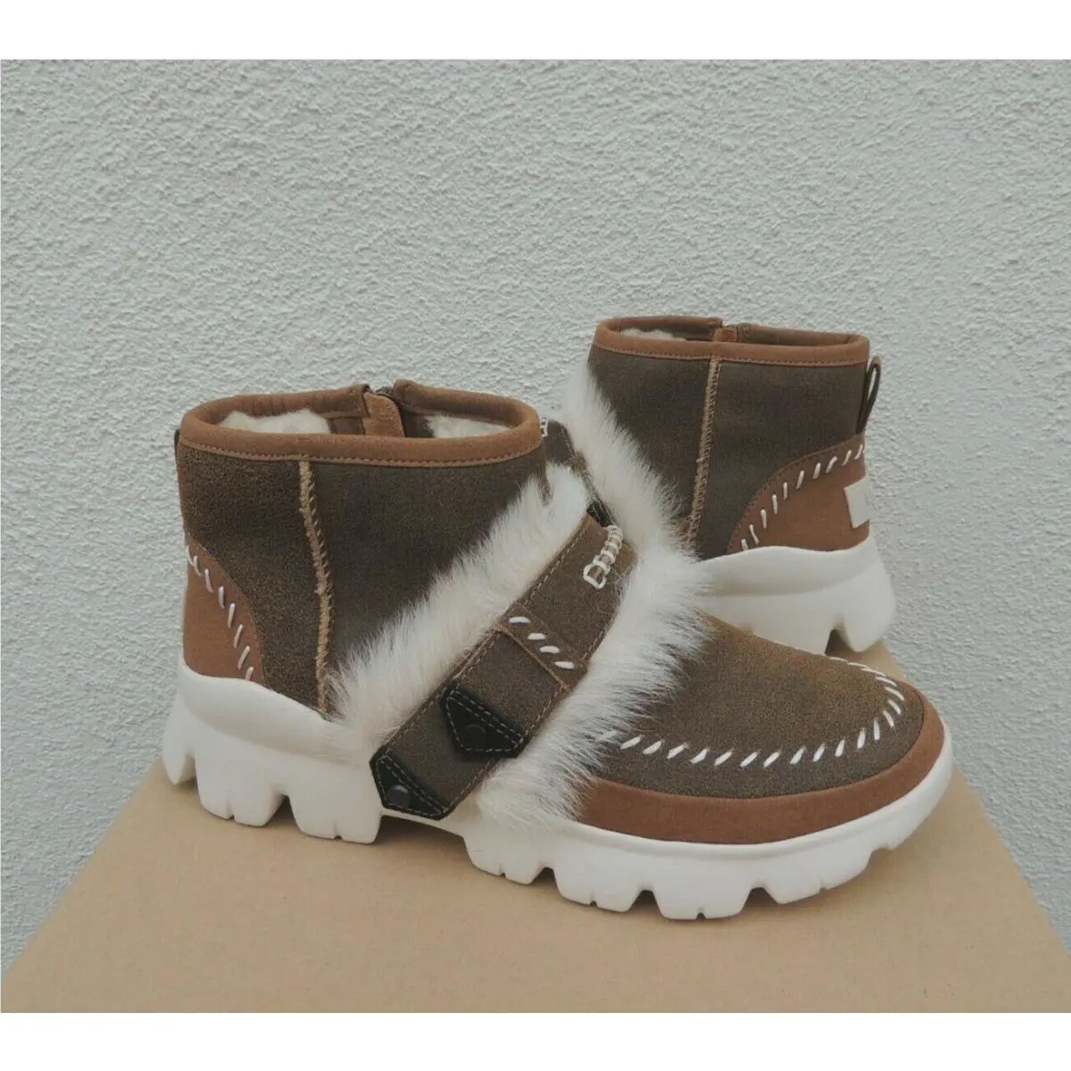 UGG shoes - UGG Fluff punk ankle boot - Chestnut Bomber (UPC: 192410400430) 2
