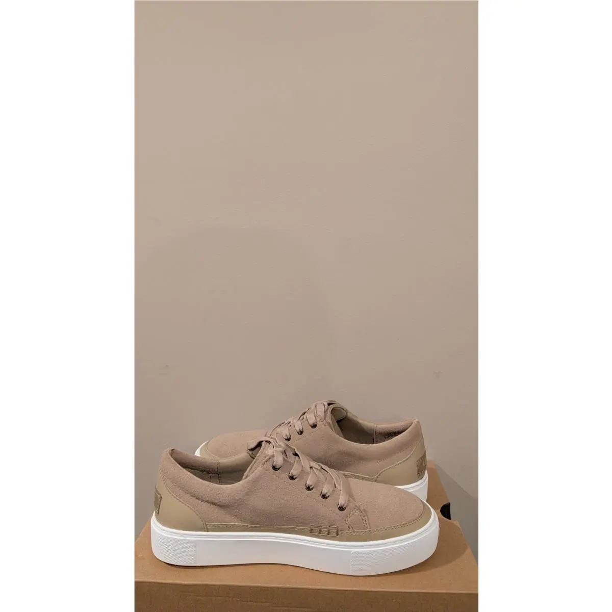 UGG shoes - Mustard Seed 1