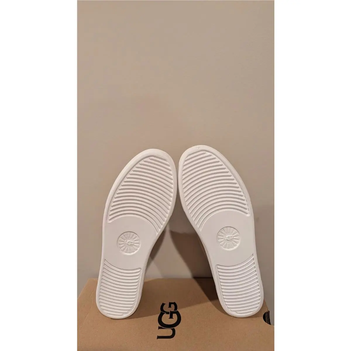 UGG shoes - Mustard Seed 3