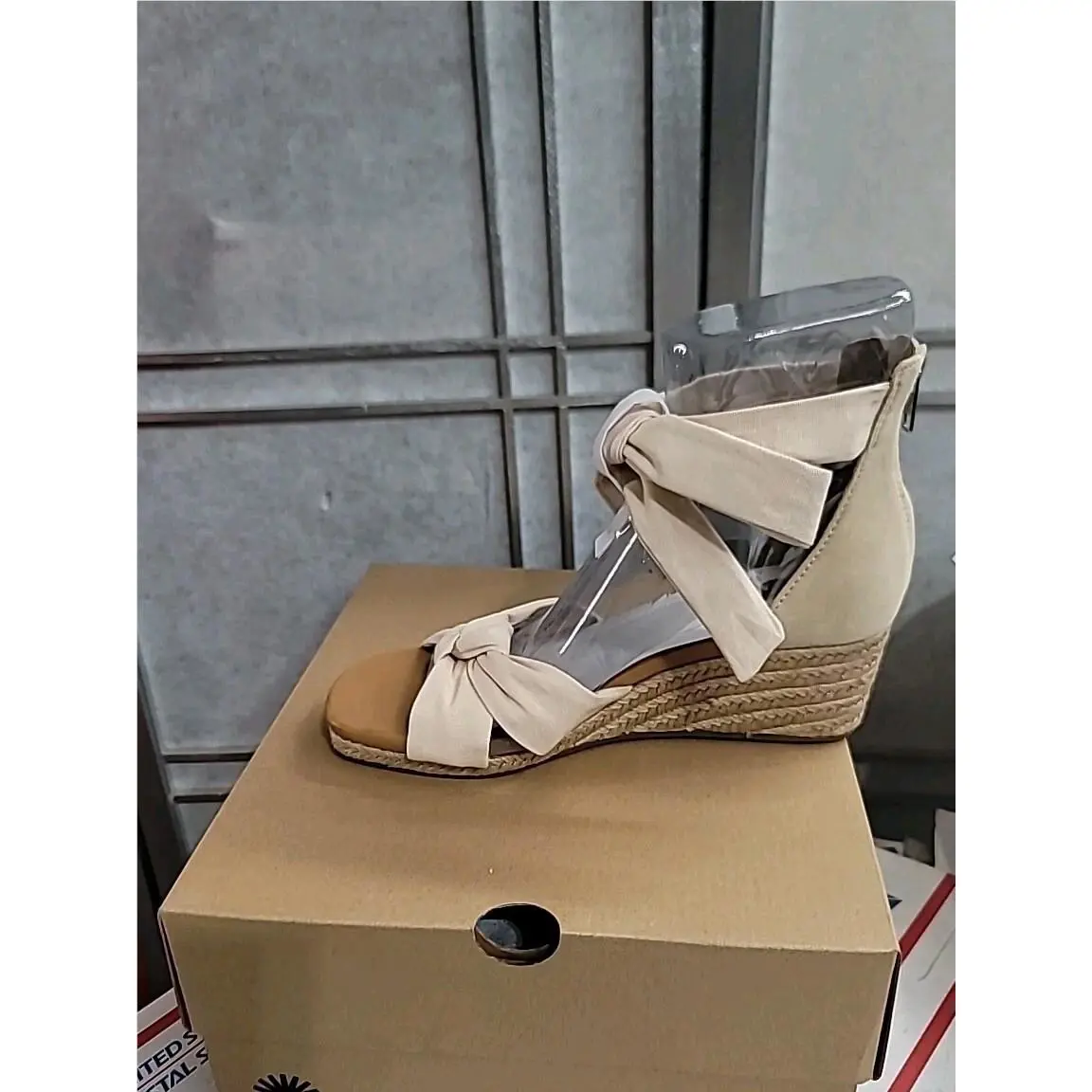 UGG shoes - Clothing Shoes & Accessories - Clothing Shoes Accessories (UPC: 194715501508) 0