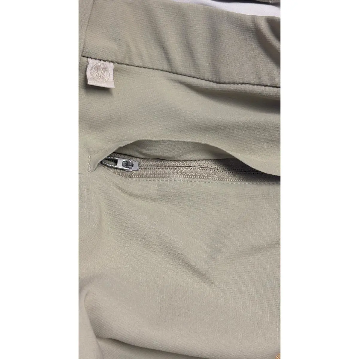 Lululemon clothing - Beige 7