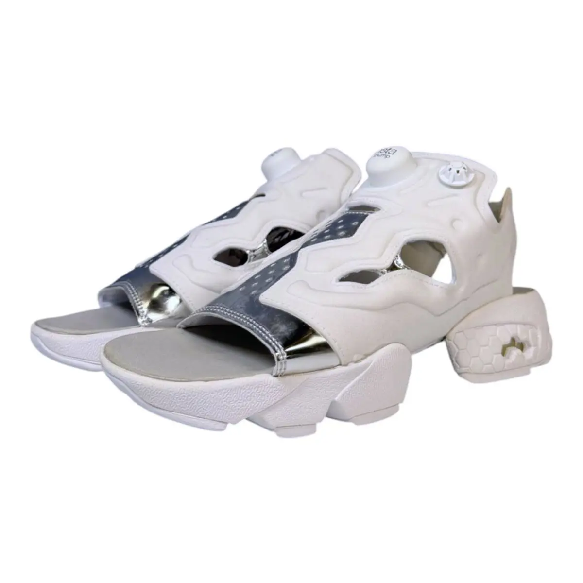 Women`s Reebok Instapump Fury Sandals Size 5 US - White