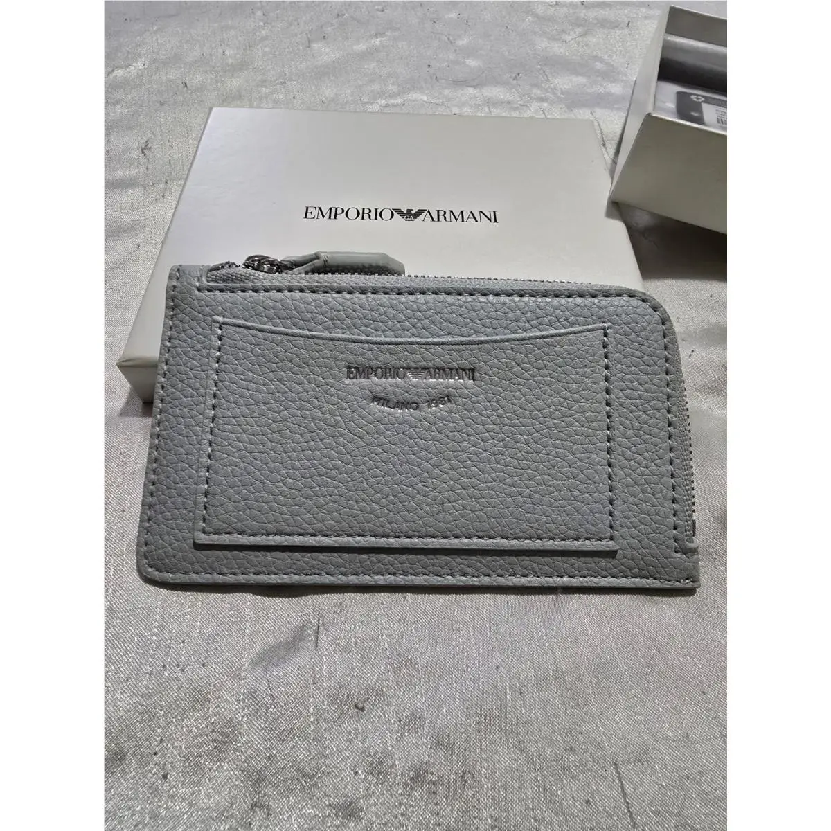 Unisex Emporio Armani Polvere Gray Simil Cervo Zip Around Card Case Wallet
