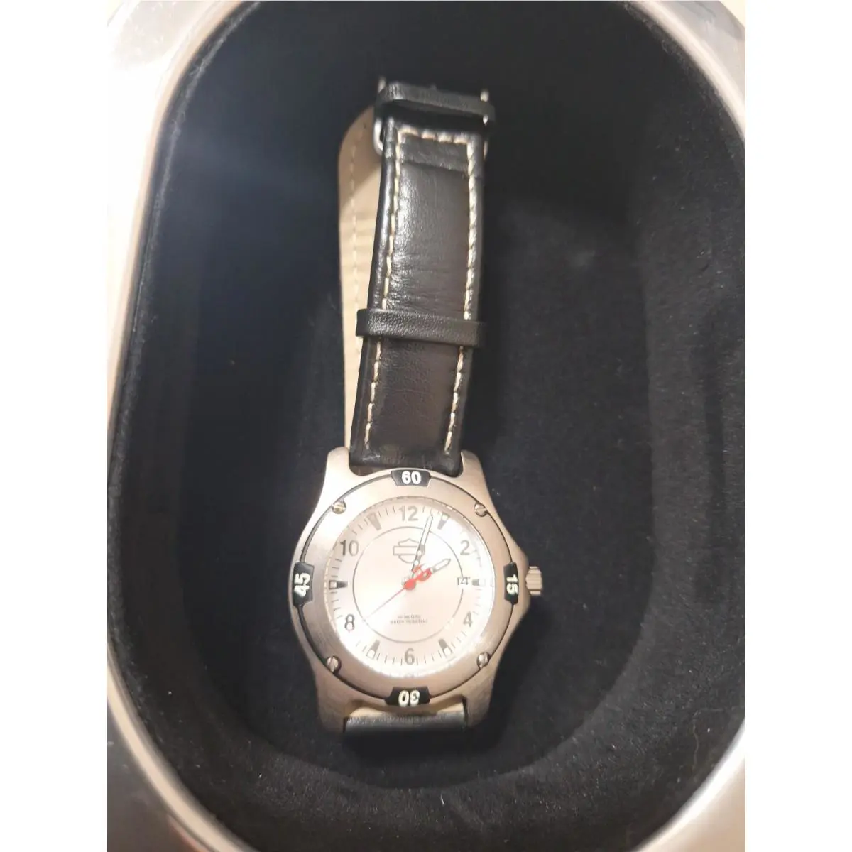 Harley-davidson Mens Watch 41mm Silver Tone Black Leather HD5M30