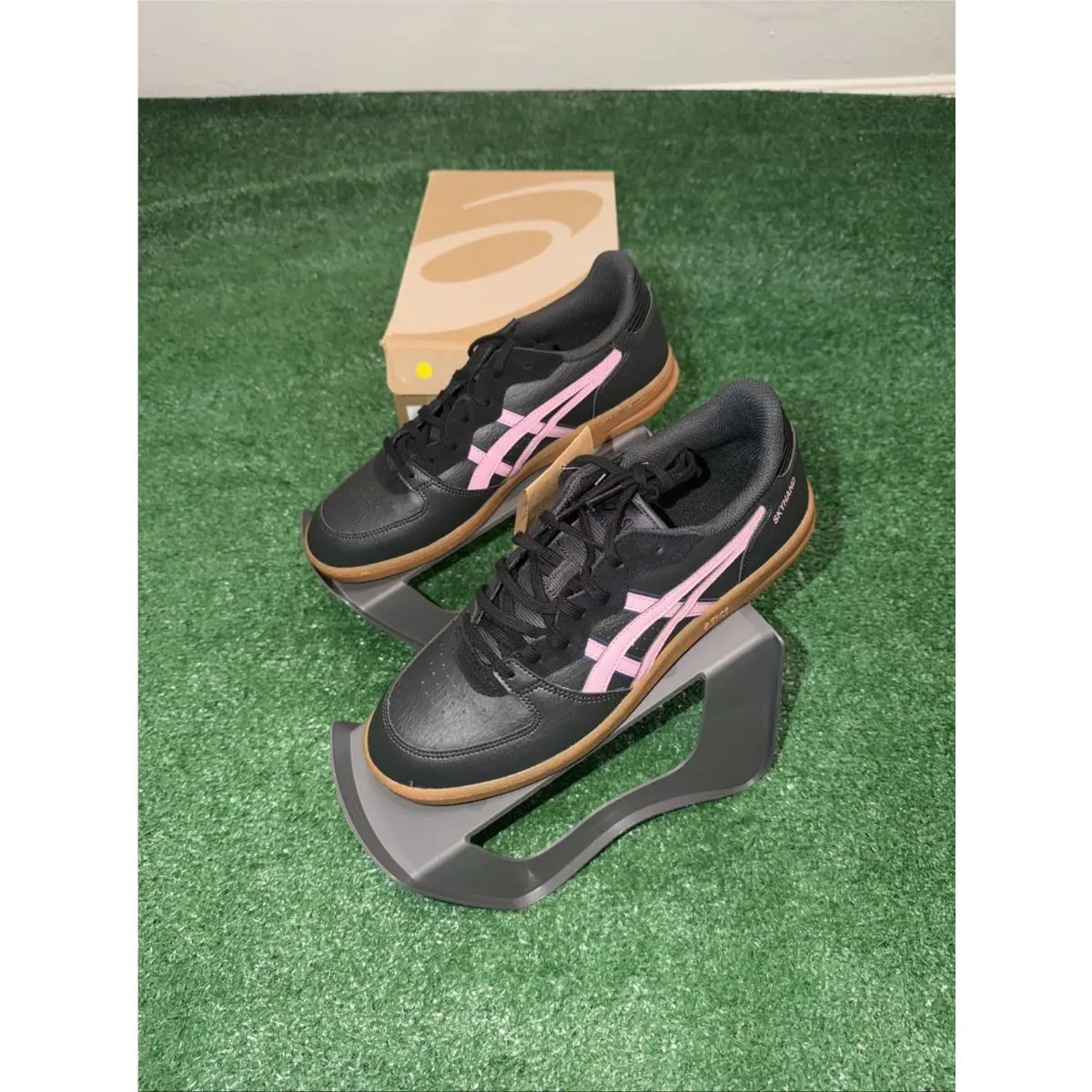 Asics Skyhand OG Shoes Graphite Coneflower 1203A451-020 Men SZ 8.5