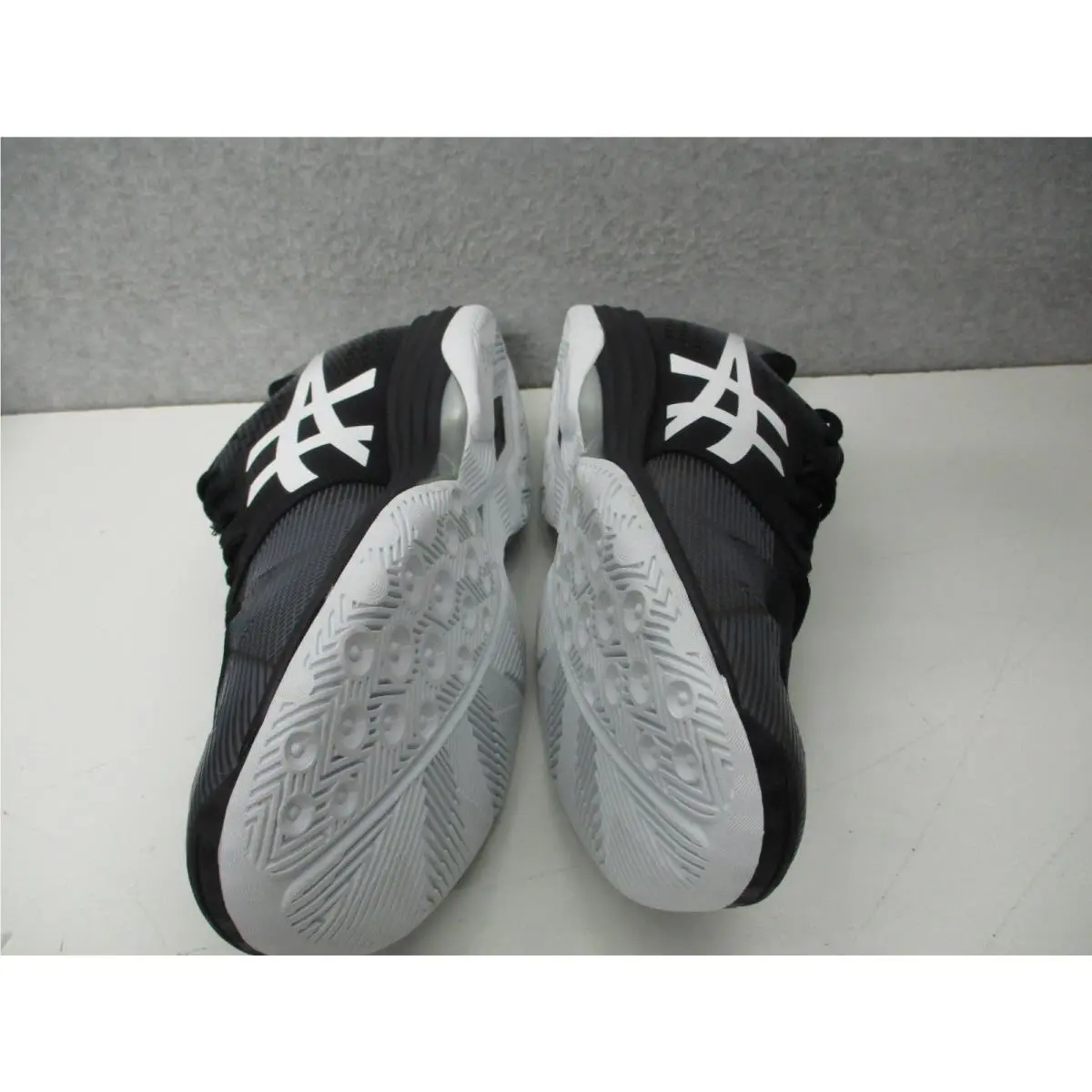 Asics shoes - ASICS GEL-Tactic - 1072A070-002 - Black (UPC: 194851757524) 2