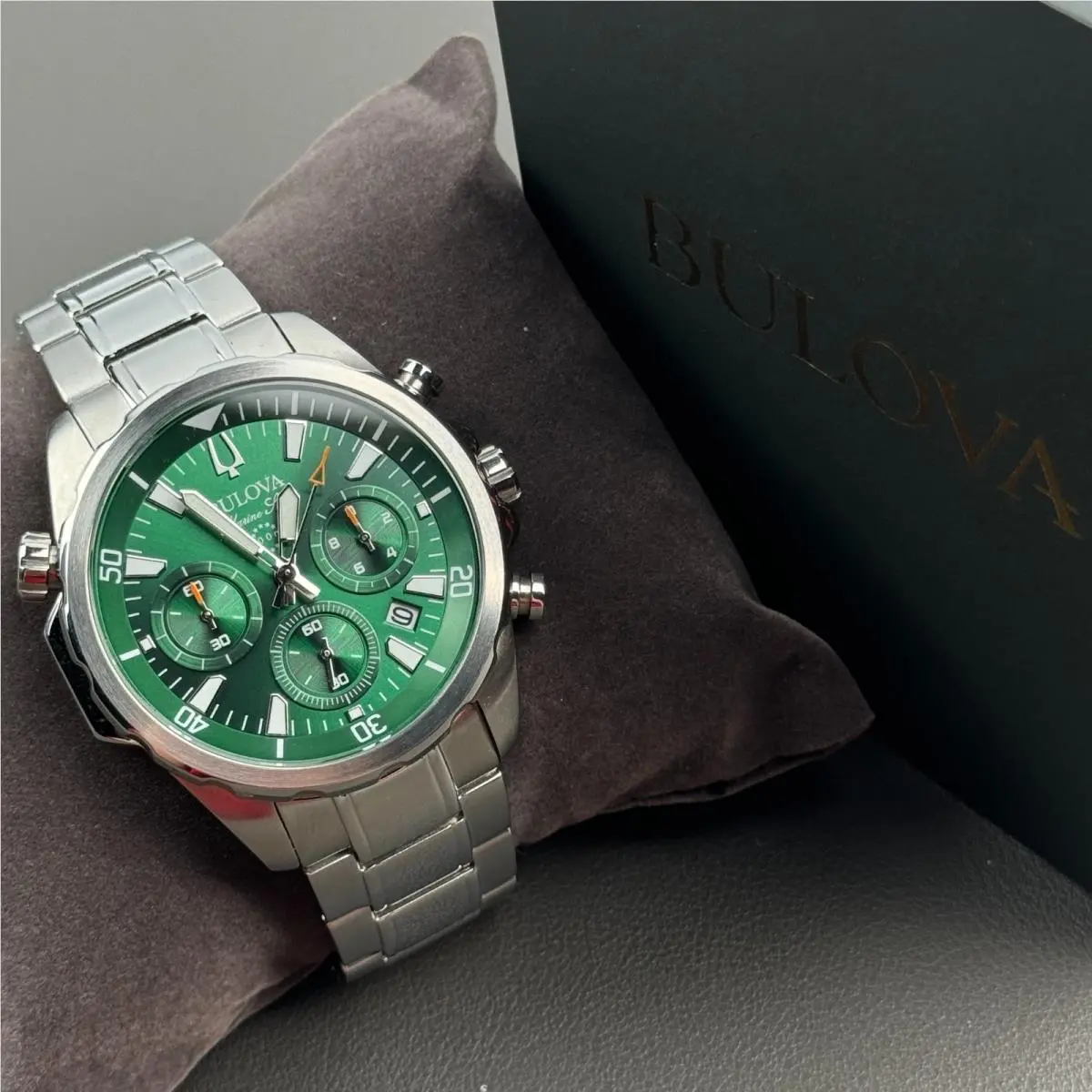 Bulova Marine Star Series B 96B396 Green Dial Quartz Men`s Watch 43mm