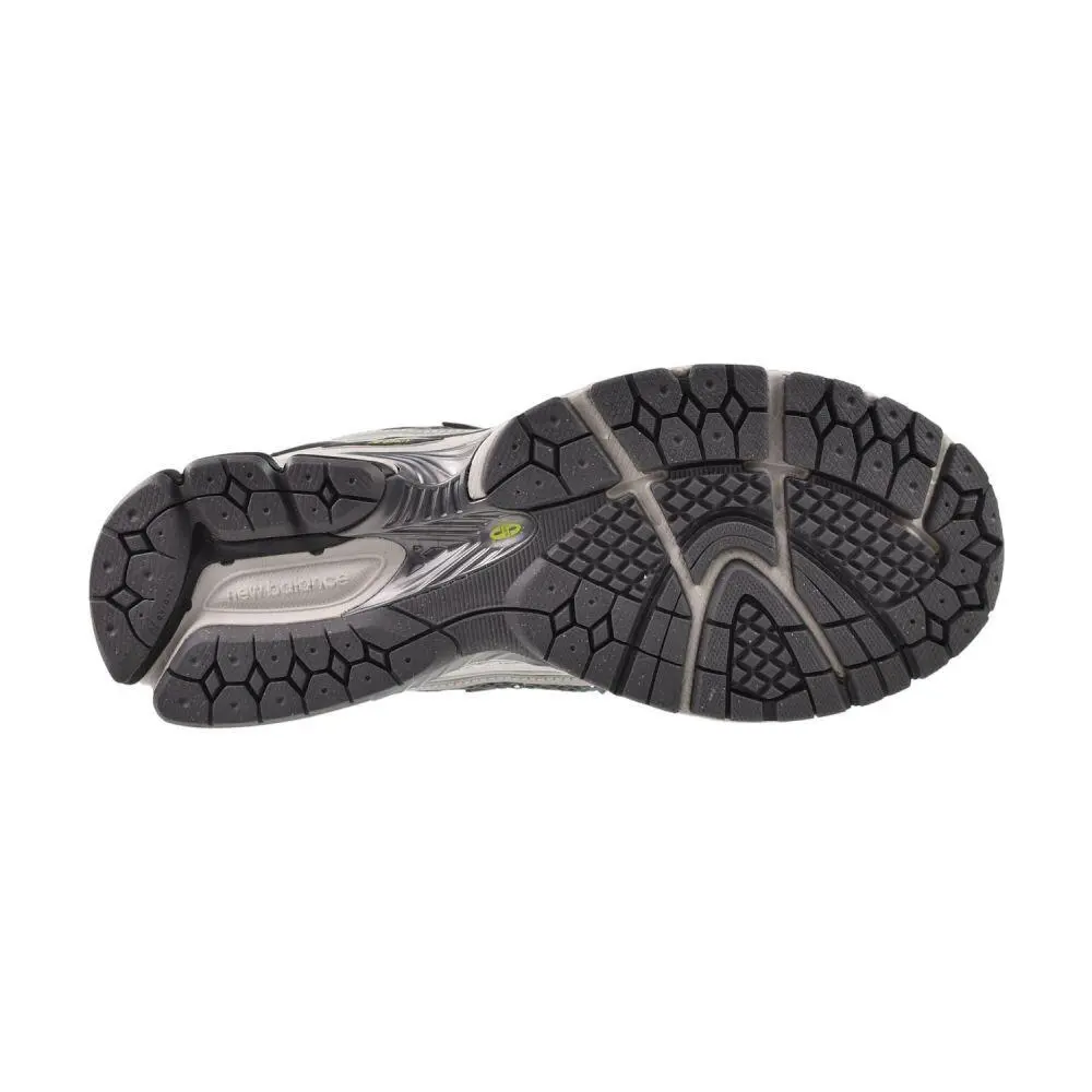 New Balance shoes - Silver/Alkaline Green 4