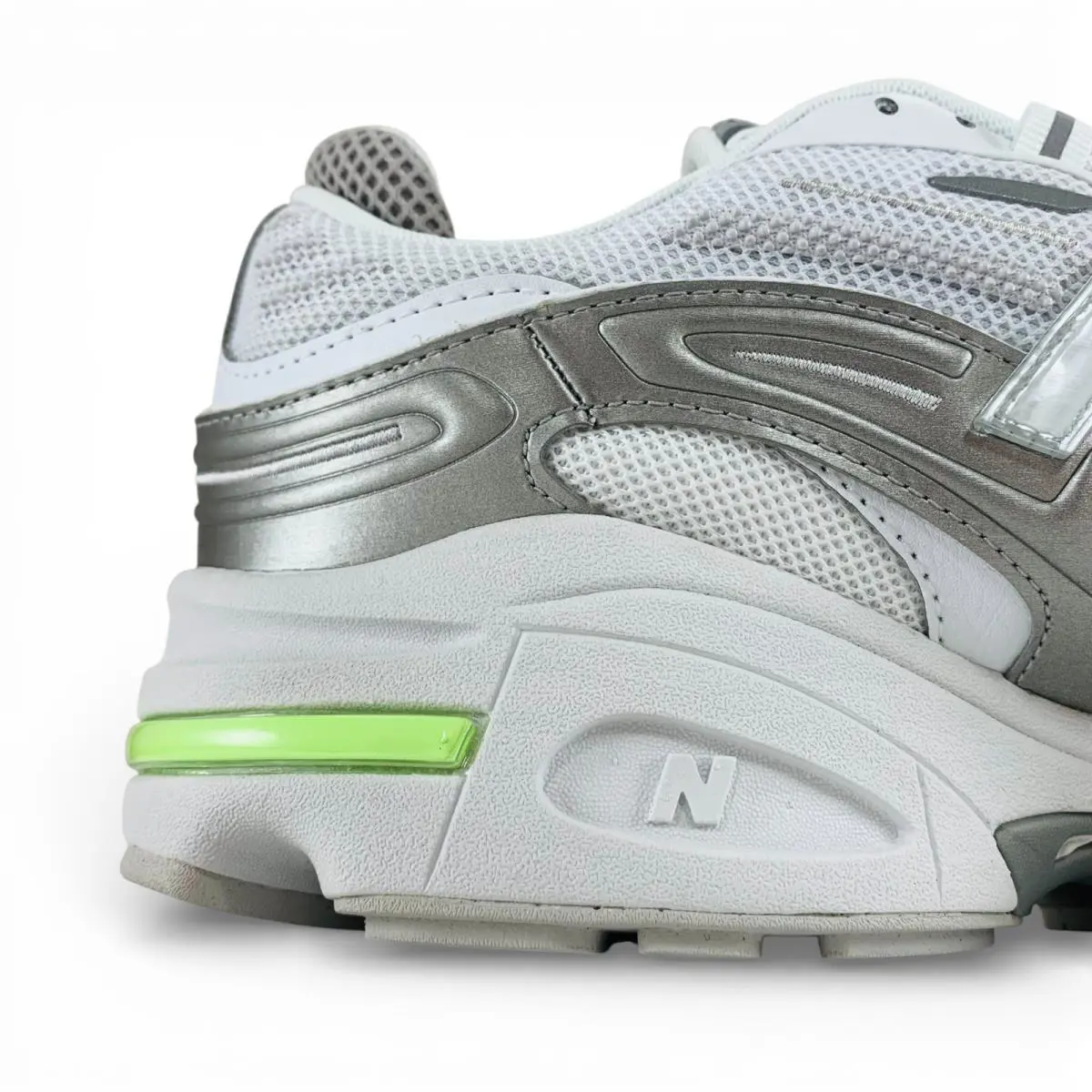 New Balance shoes - New Balance 1000 - M1000DI - White 24