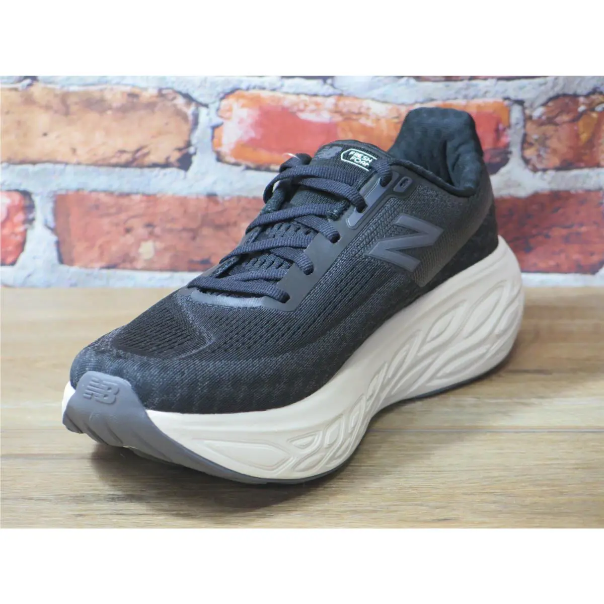 New Balance shoes - Black 1